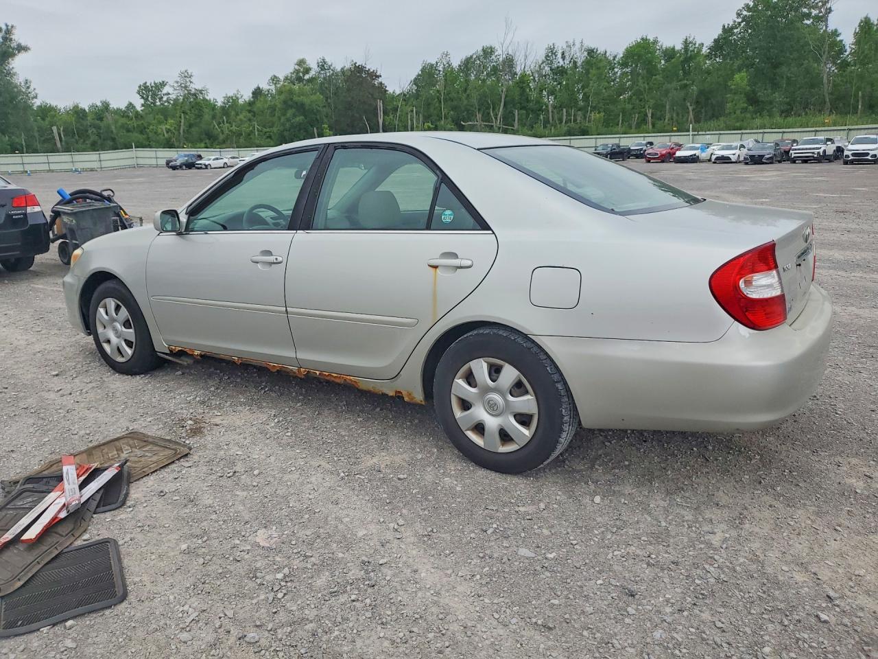 2002 Toyota Camry Le Gray vin: 4T1BE32K02U089828