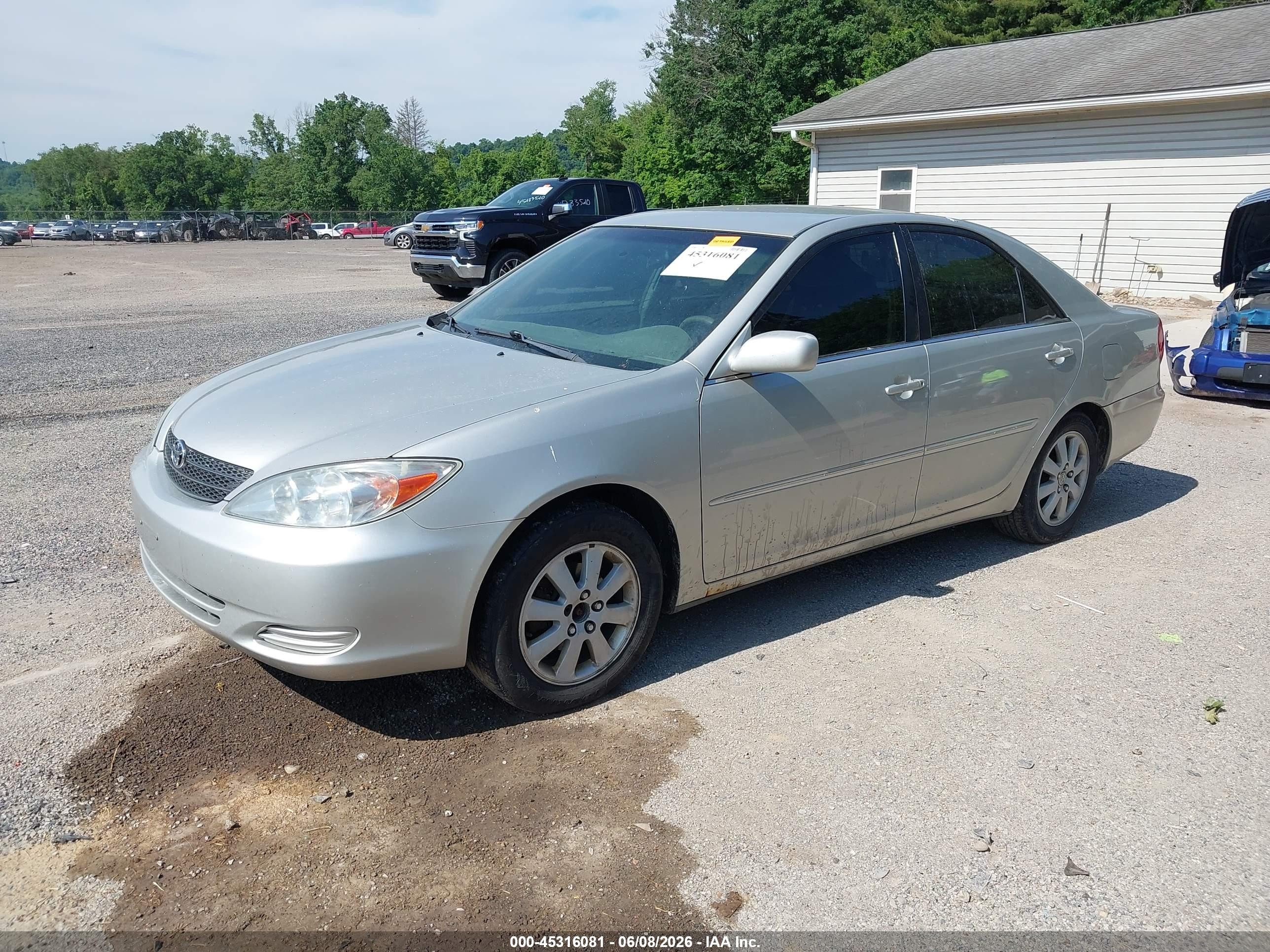 2002 Toyota Camry Xle Серебряный vin: 4T1BE32K02U111696