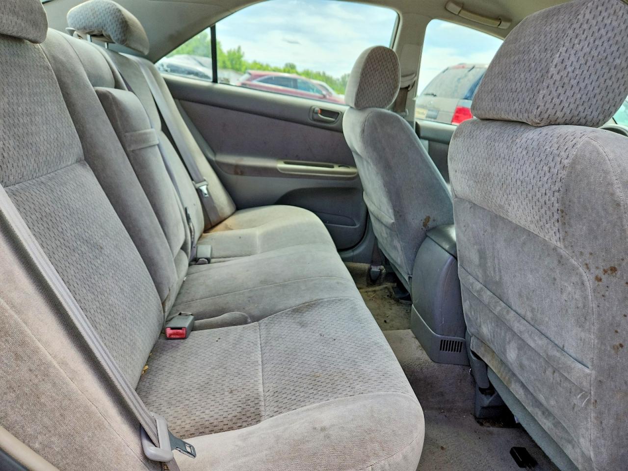 2002 Toyota Camry Le Silver vin: 4T1BE32K02U114548