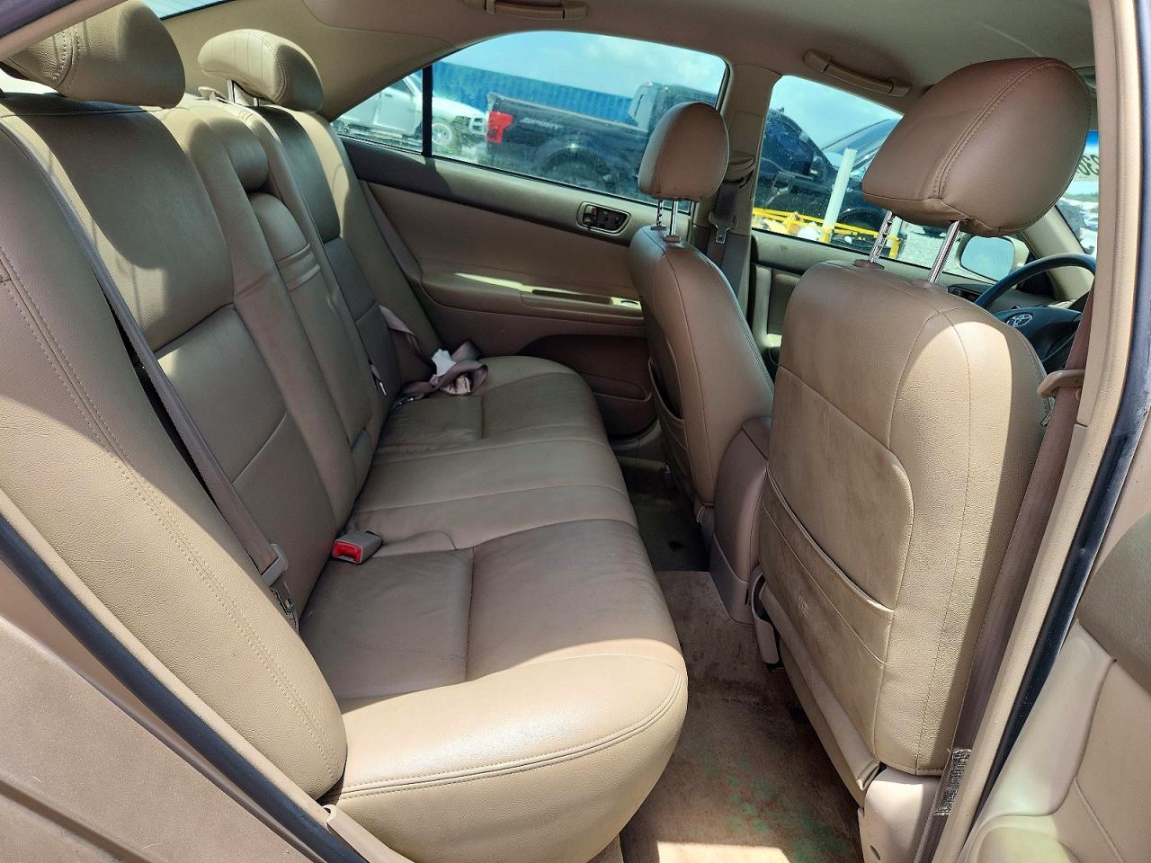 2002 Toyota Camry Le Желто-коричневый vin: 4T1BE32K02U114565
