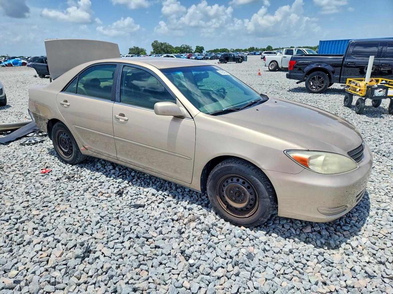 2002 Toyota Camry Le Желто-коричневый vin: 4T1BE32K02U114565