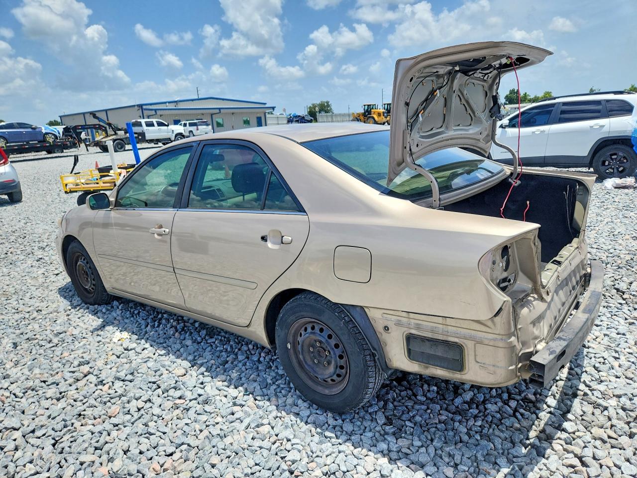 2002 Toyota Camry Le Желто-коричневый vin: 4T1BE32K02U114565