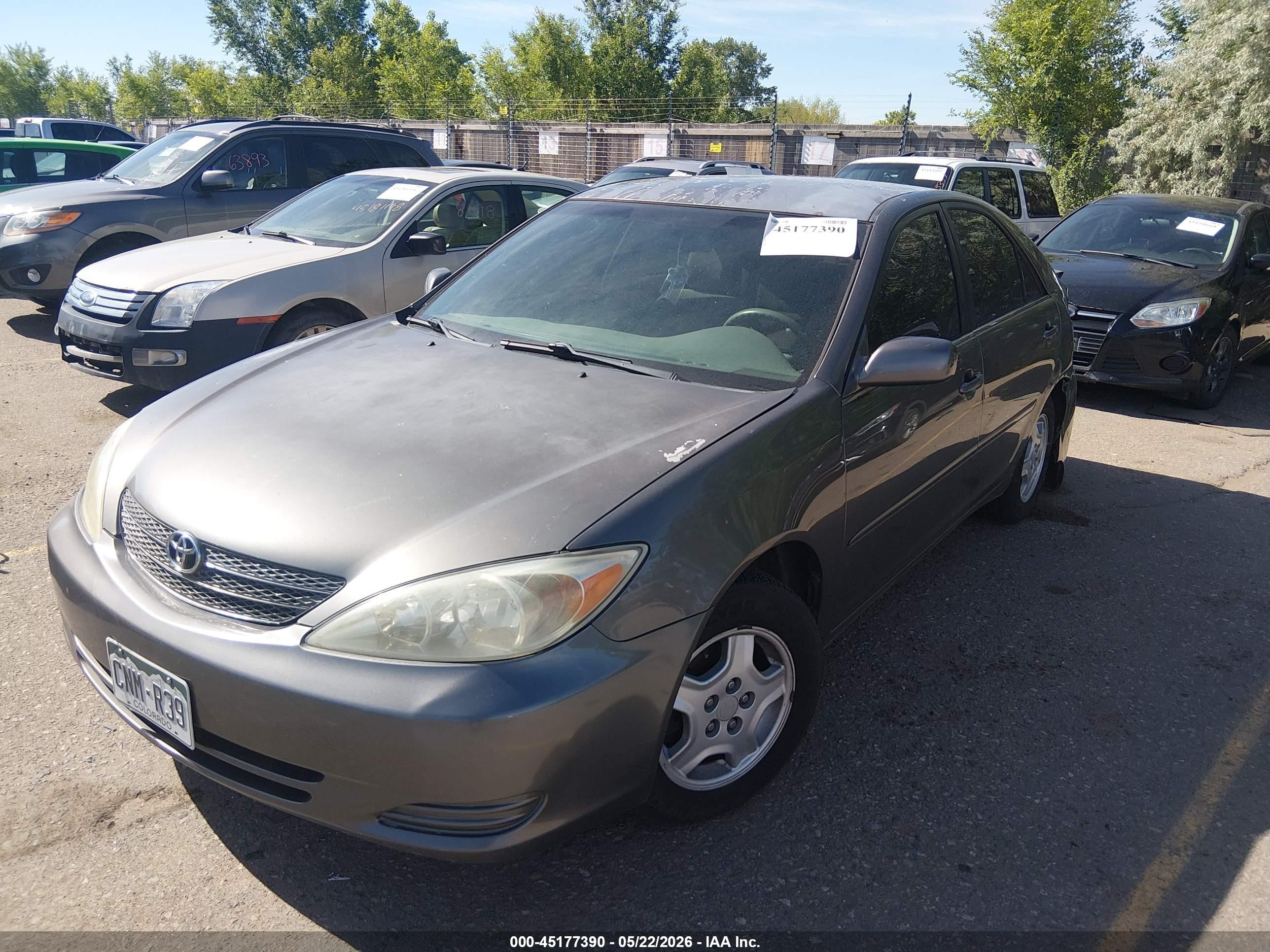 2002 Toyota Camry Le Gray vin: 4T1BE32K02U514383