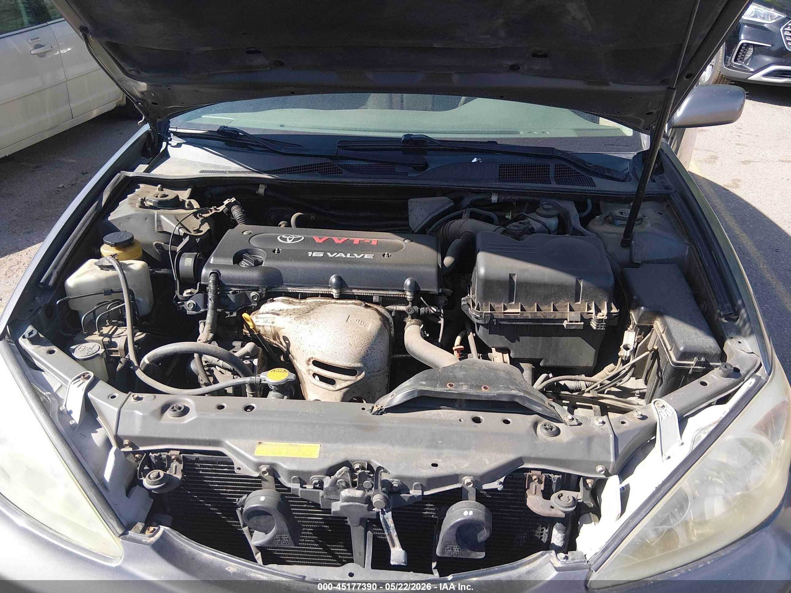 2002 Toyota Camry Le Gray vin: 4T1BE32K02U514383