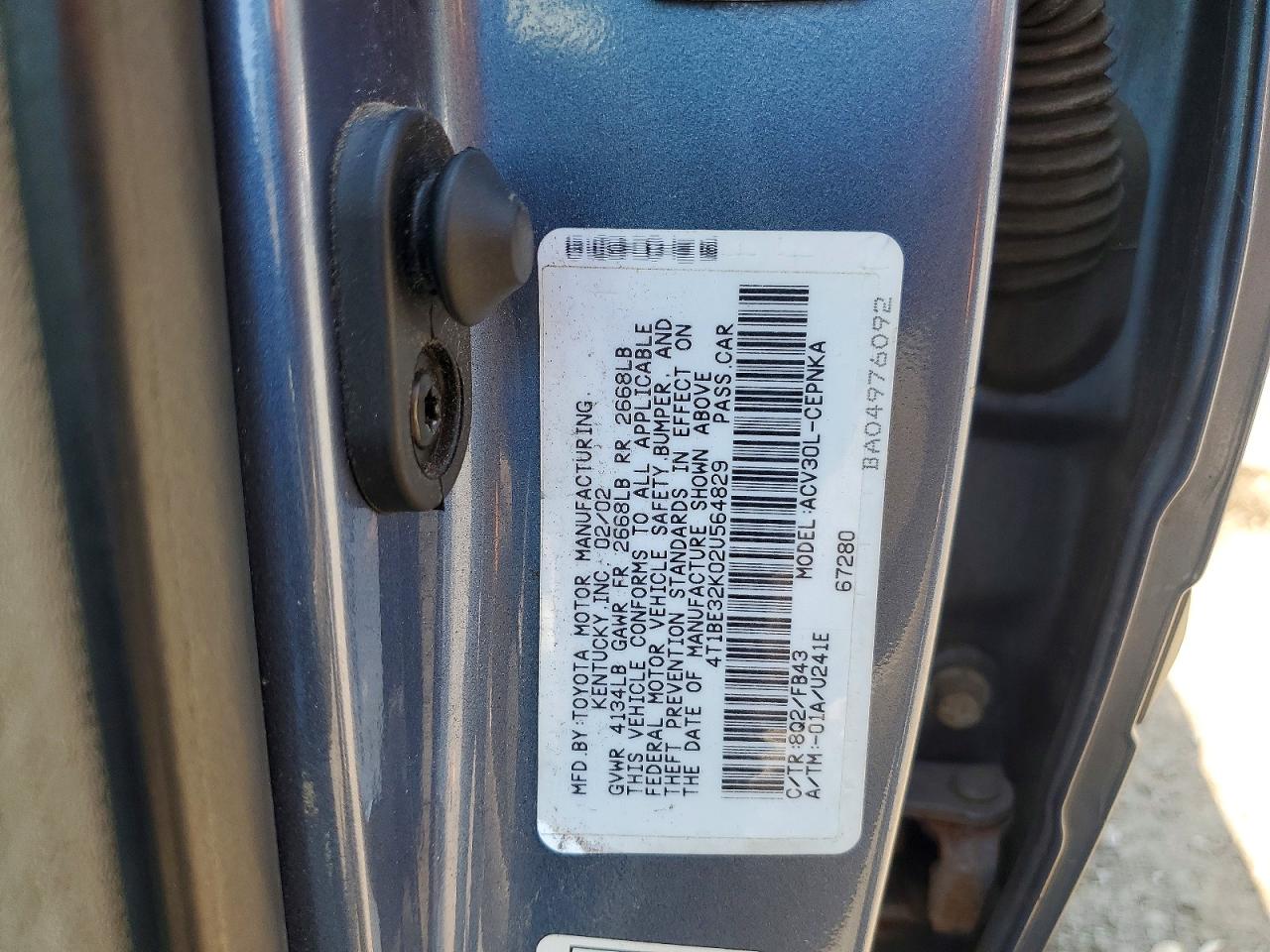 2002 Toyota Camry Le Blue vin: 4T1BE32K02U564829