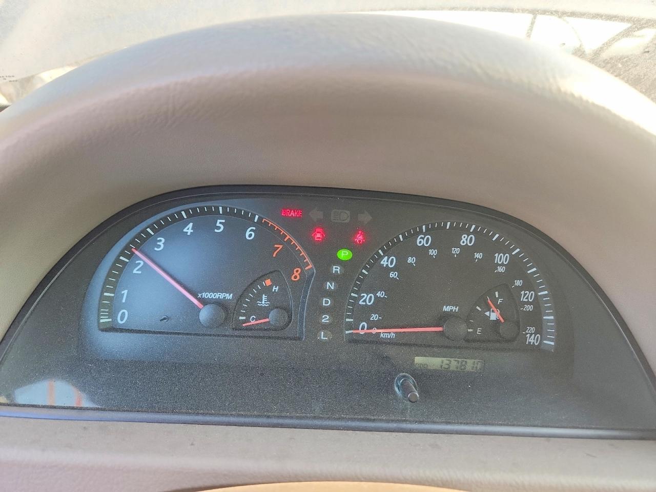 2002 Toyota Camry Le Tan vin: 4T1BE32K02U591674