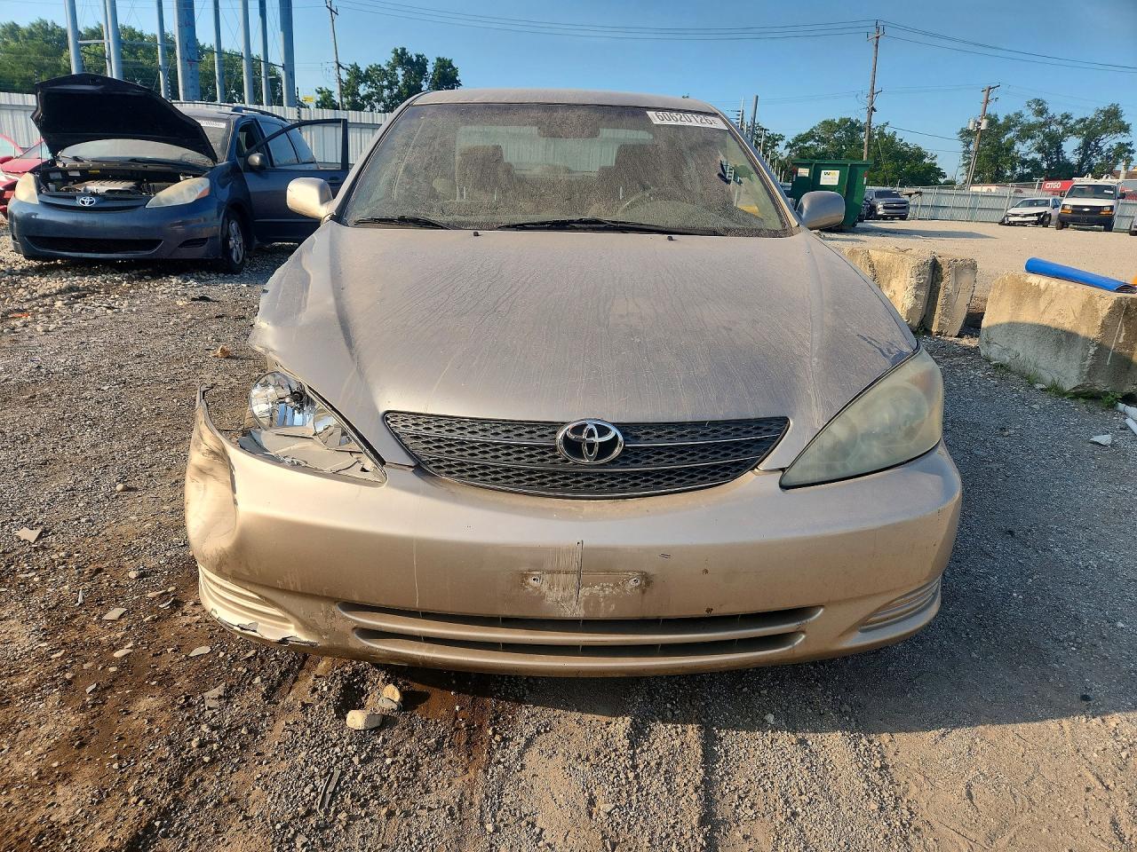 2002 Toyota Camry Le Tan vin: 4T1BE32K02U591674
