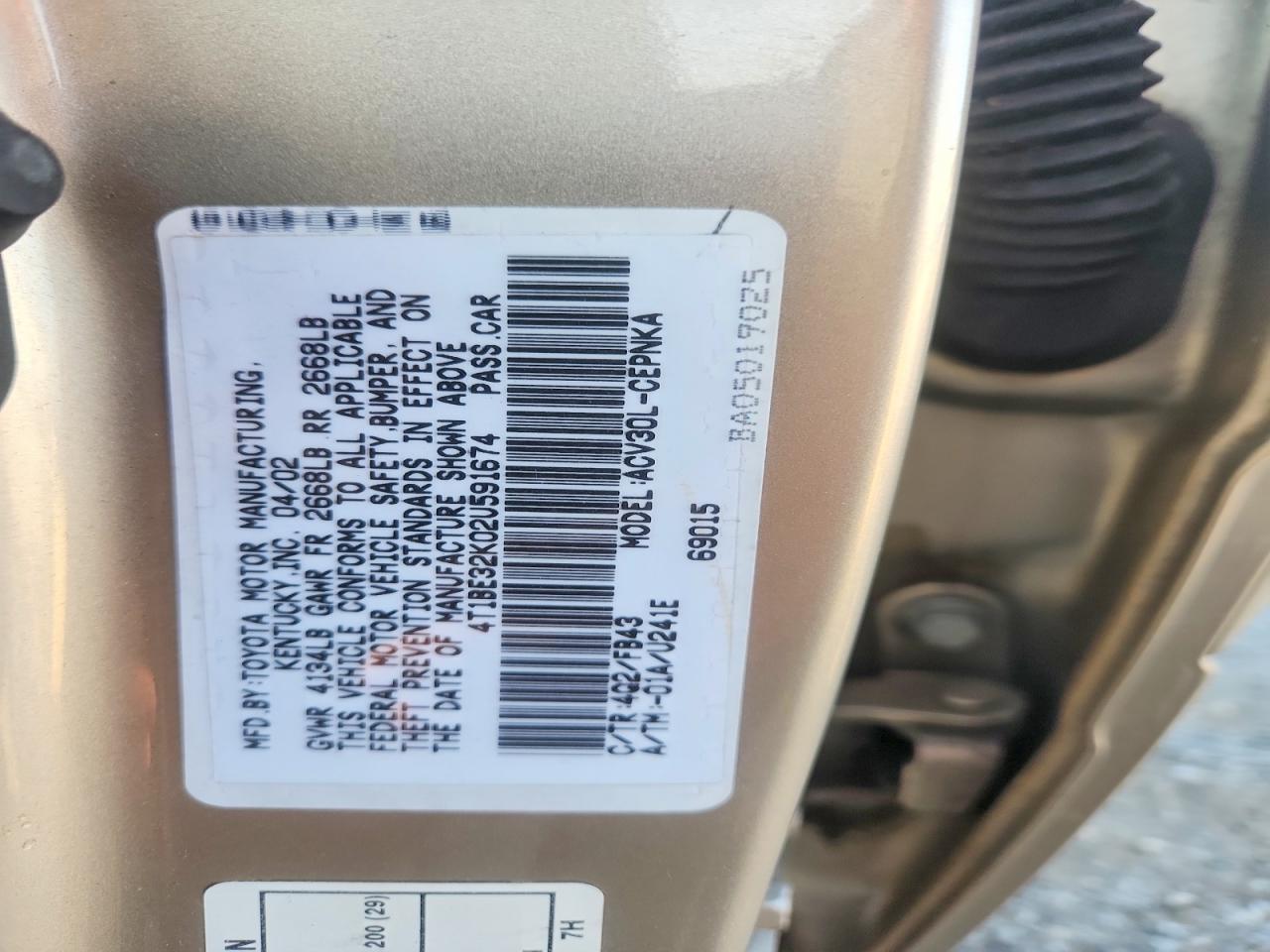 2002 Toyota Camry Le Tan vin: 4T1BE32K02U591674