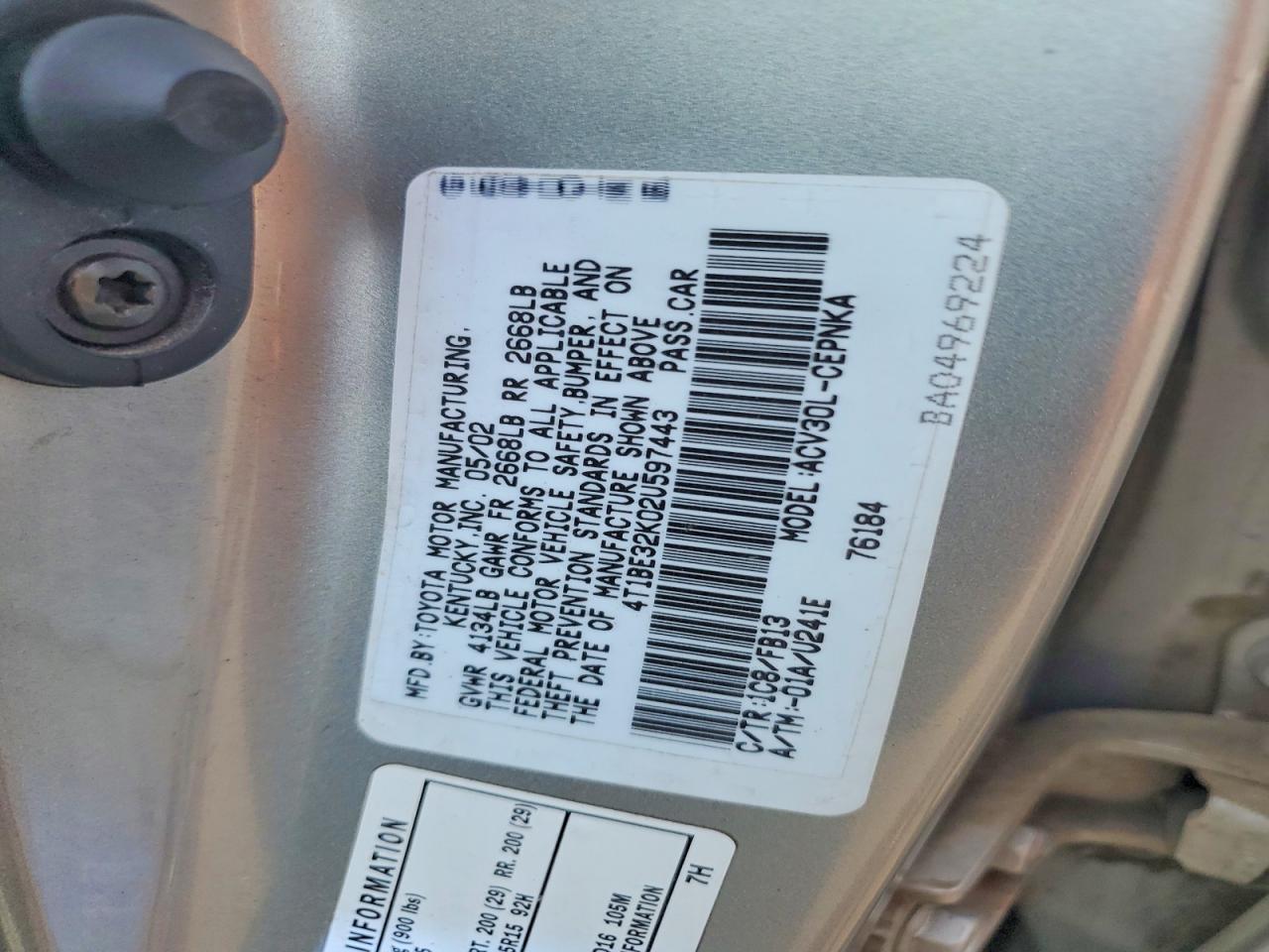 2002 Toyota Camry Le Silver vin: 4T1BE32K02U597443