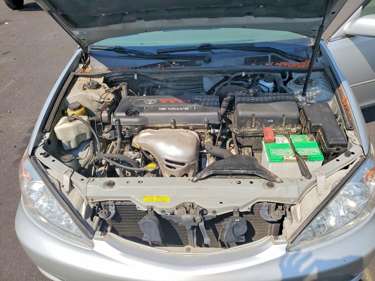 2002 Toyota Camry Le Silver vin: 4T1BE32K02U597443