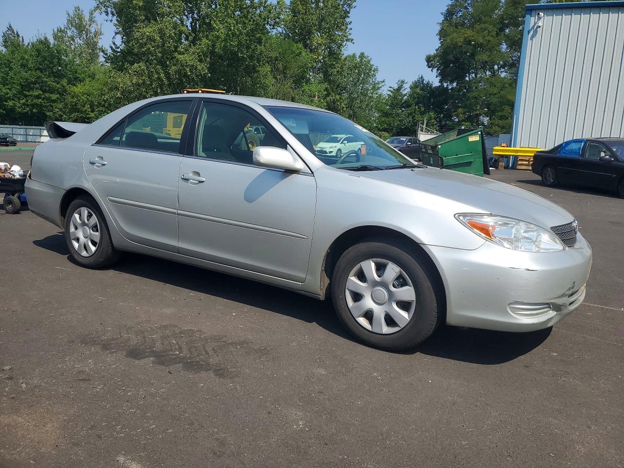 2002 Toyota Camry Le Silver vin: 4T1BE32K02U597443