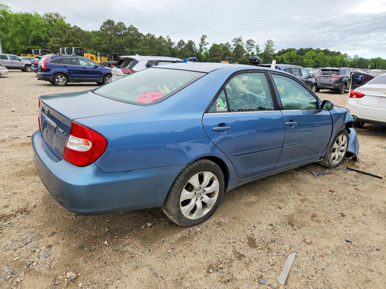 2002 Toyota Camry Le Blue vin: 4T1BE32K02U621630