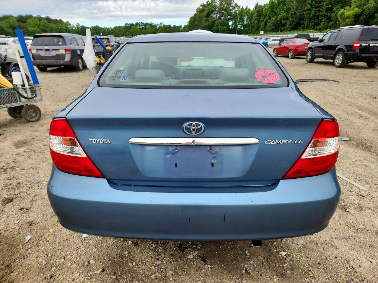 2002 Toyota Camry Le Blue vin: 4T1BE32K02U621630