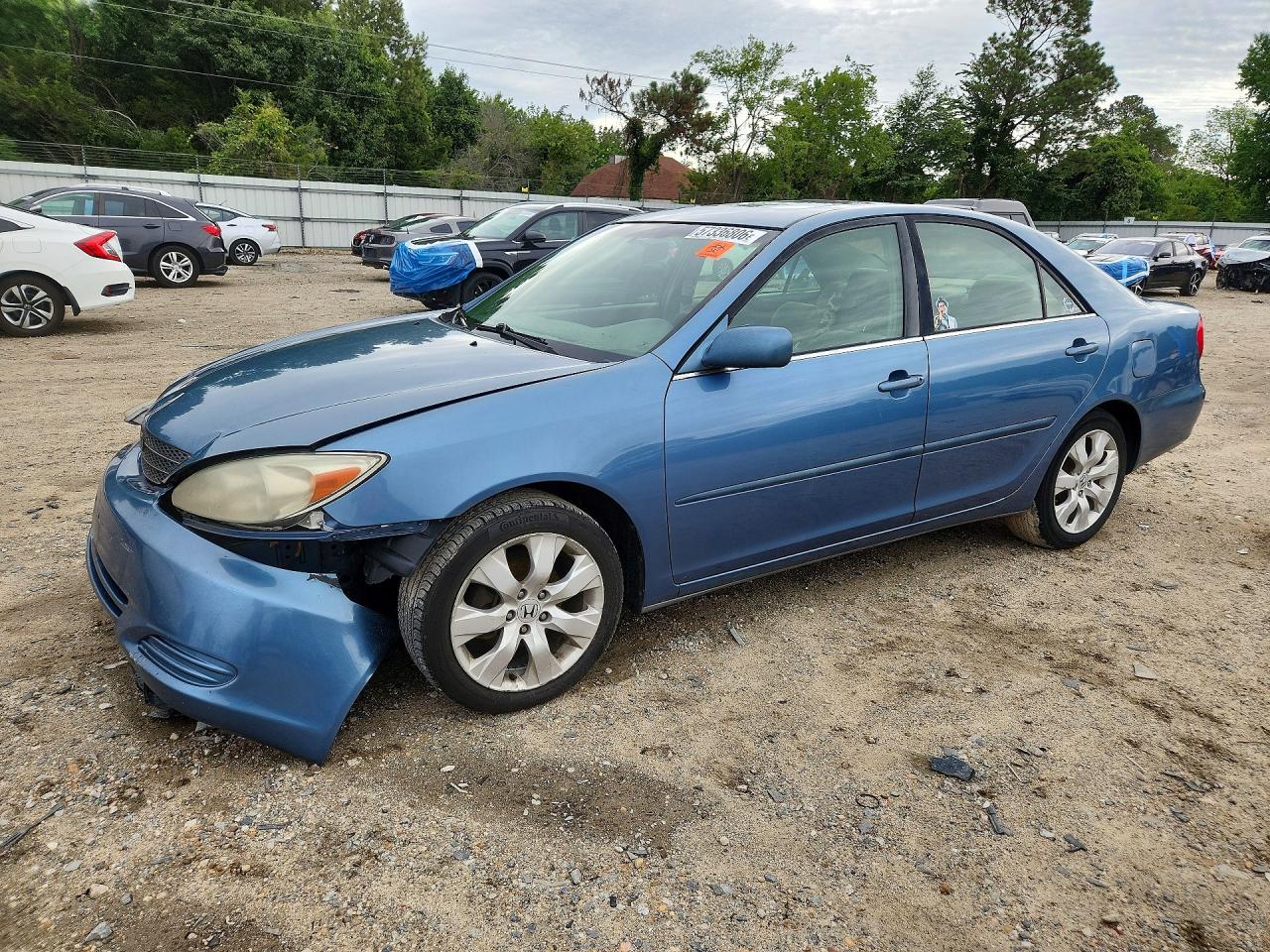 2002 Toyota Camry Le Blue vin: 4T1BE32K02U621630