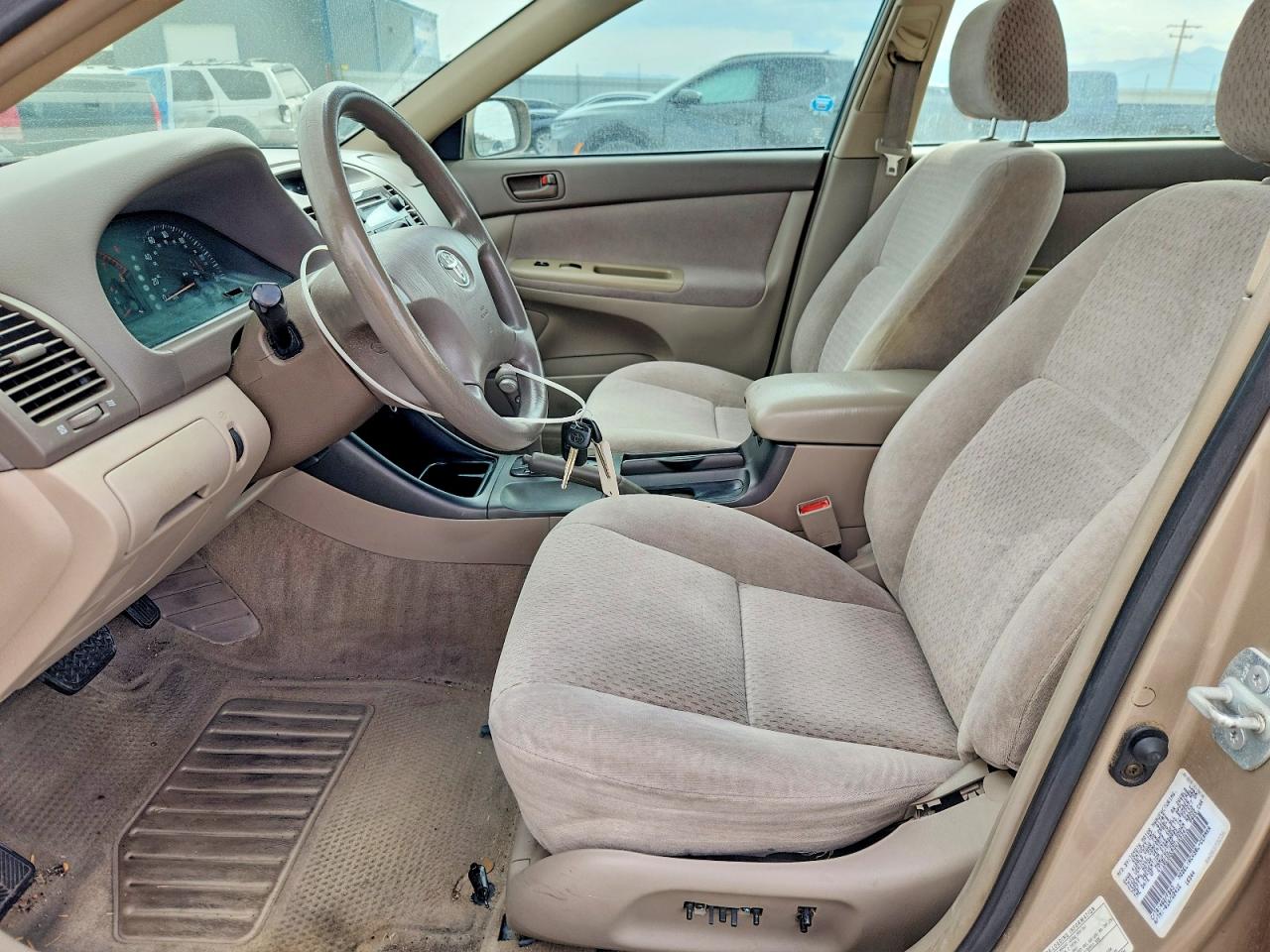 2003 Toyota Camry Le Gold vin: 4T1BE32K03U165341