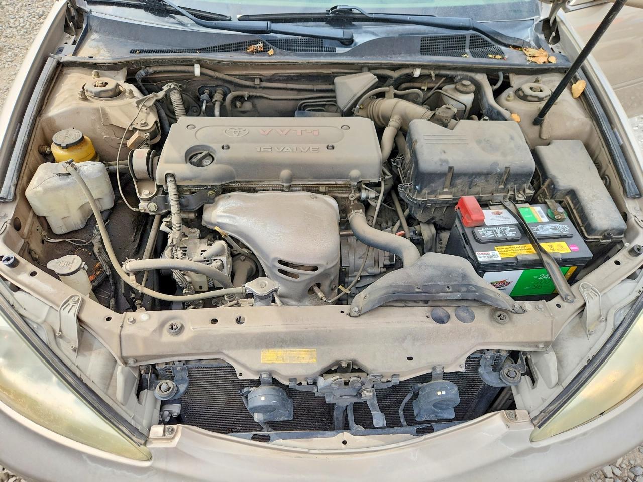 2003 Toyota Camry Le Gold vin: 4T1BE32K03U165341