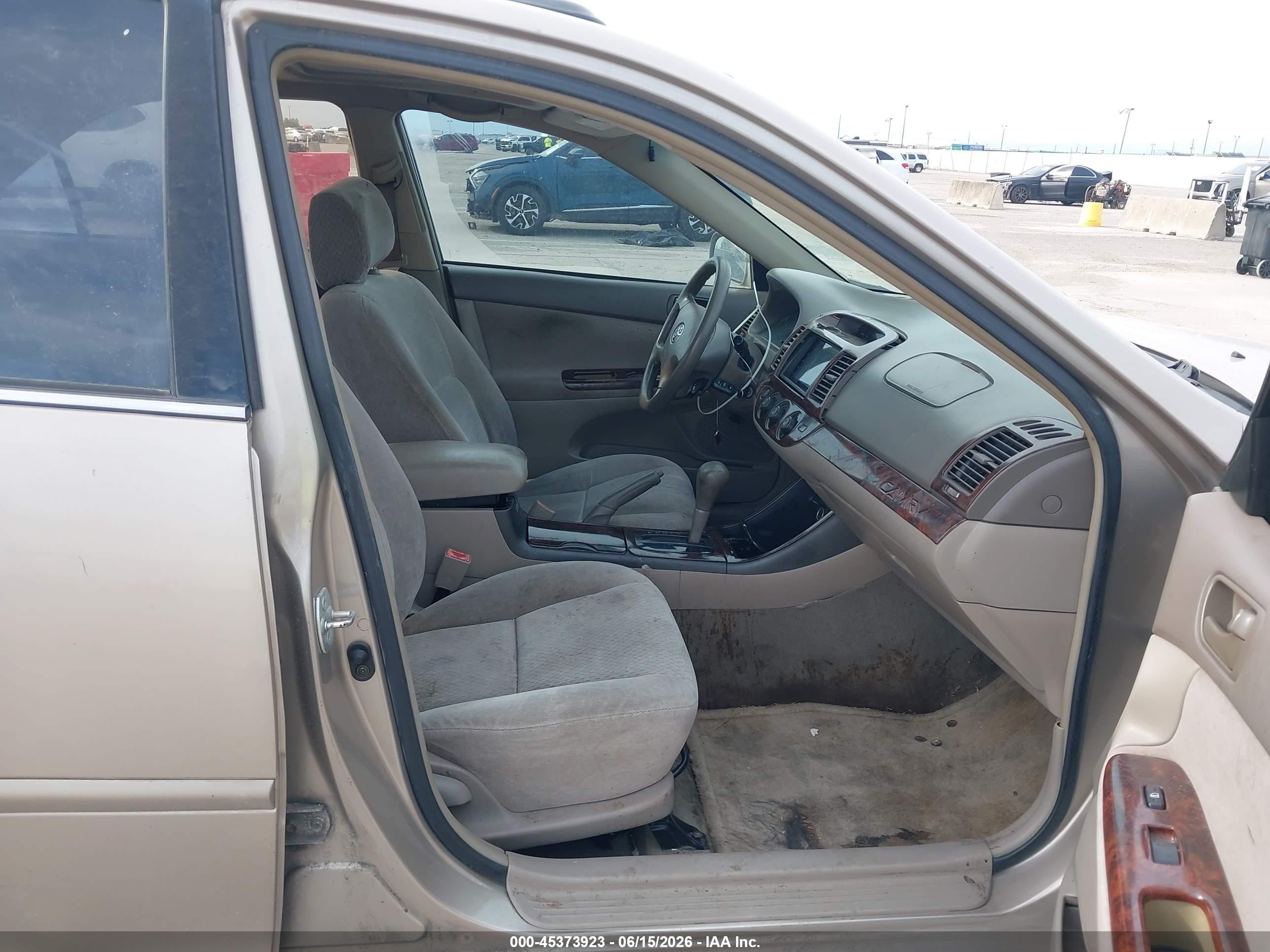 2003 Toyota Camry Le Beige vin: 4T1BE32K03U657559
