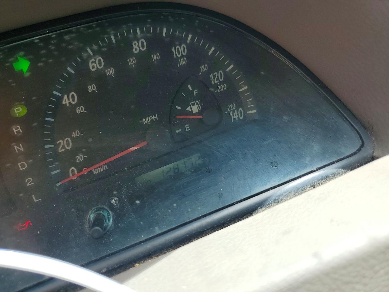 2003 Toyota Camry Le Cream vin: 4T1BE32K03U734205
