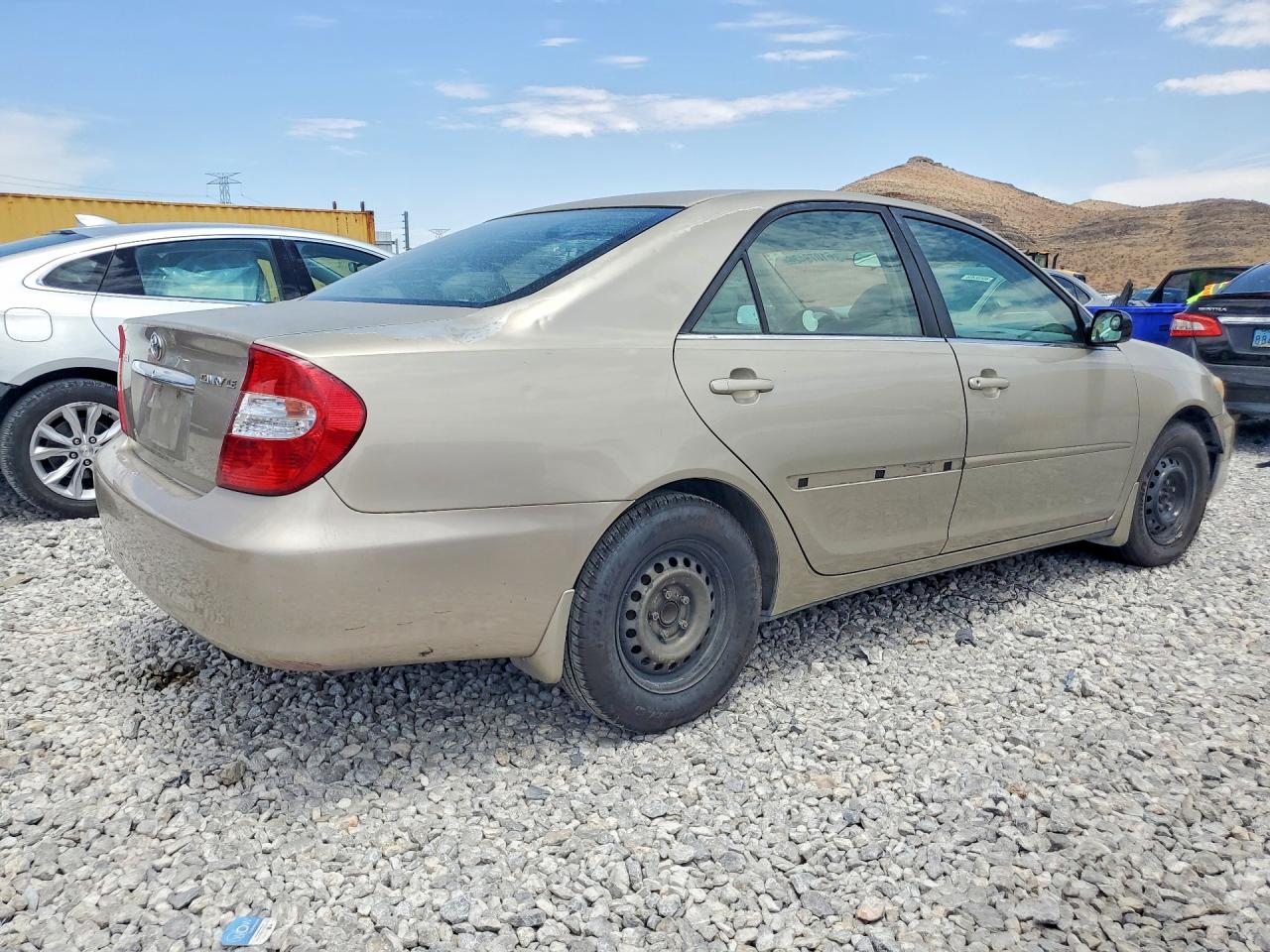 2003 Toyota Camry Le Cream vin: 4T1BE32K03U734205