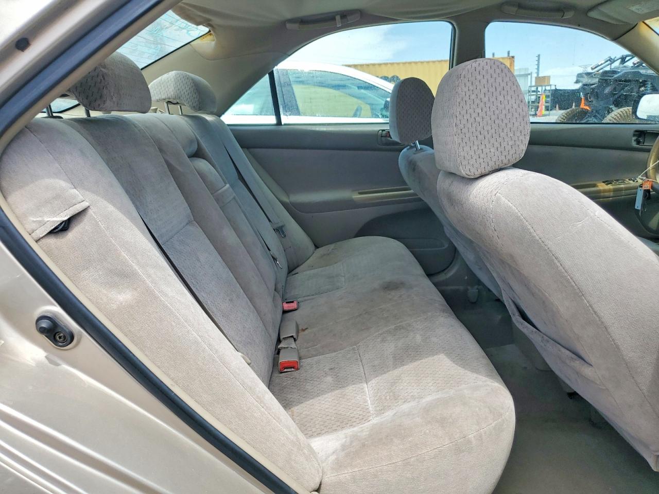 2003 Toyota Camry Le Cream vin: 4T1BE32K03U734205