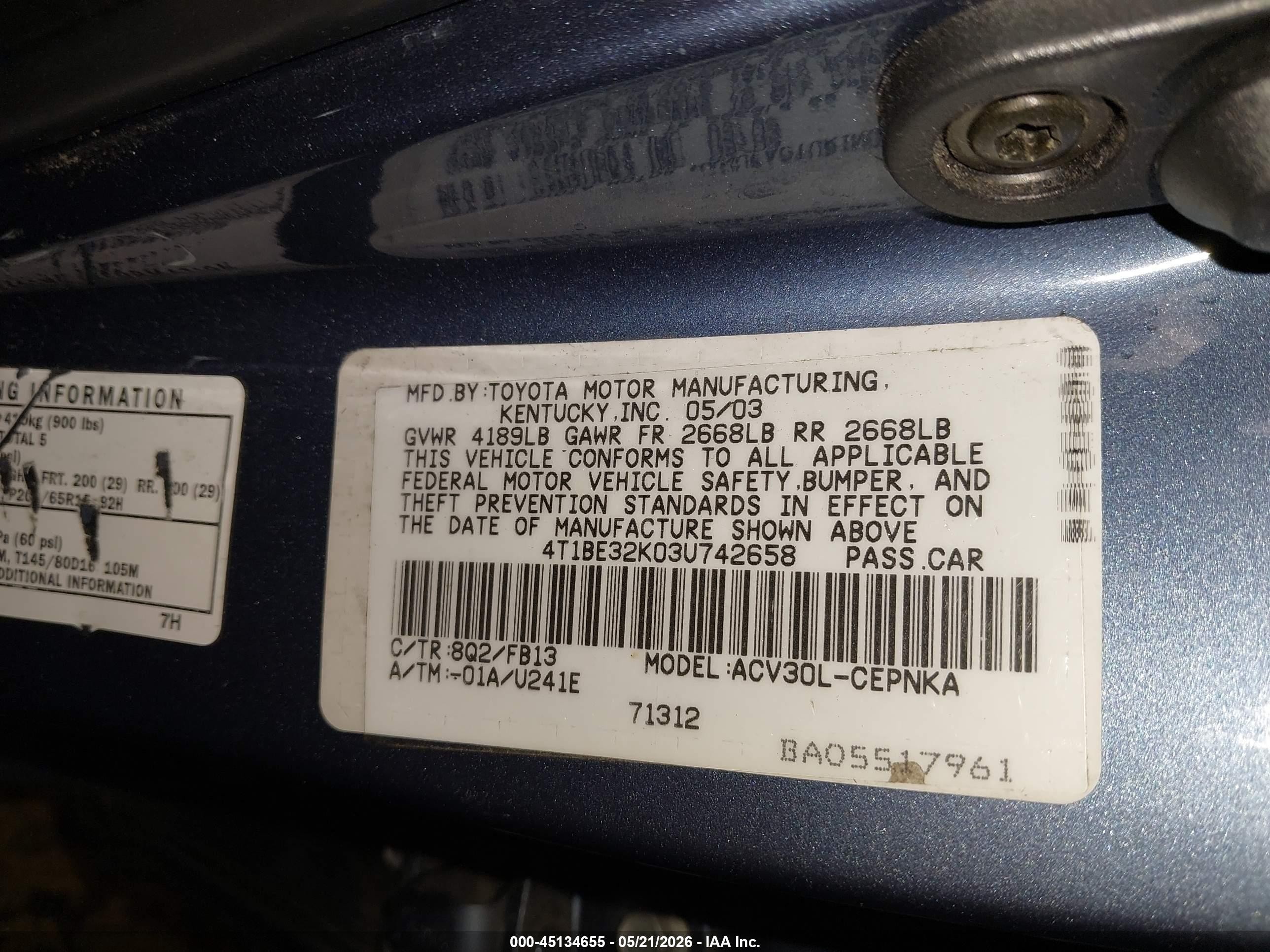 2003 Toyota Camry Le Blue vin: 4T1BE32K03U742658