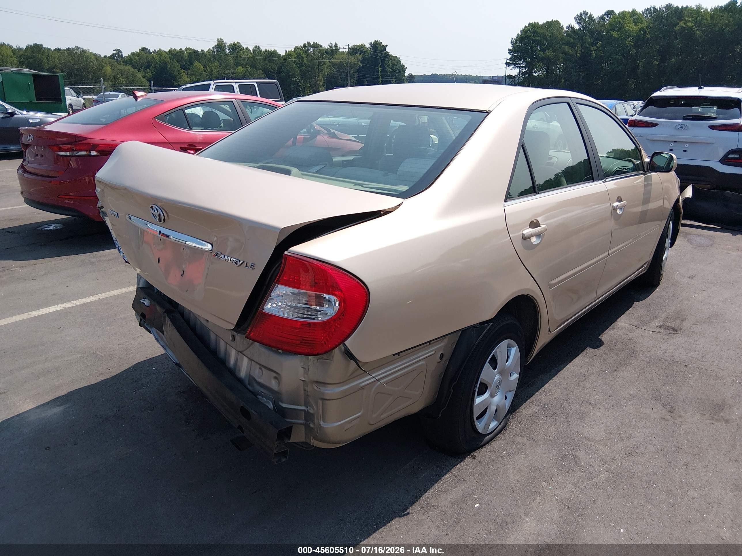 2003 Toyota Camry Le Gold vin: 4T1BE32K03U757046