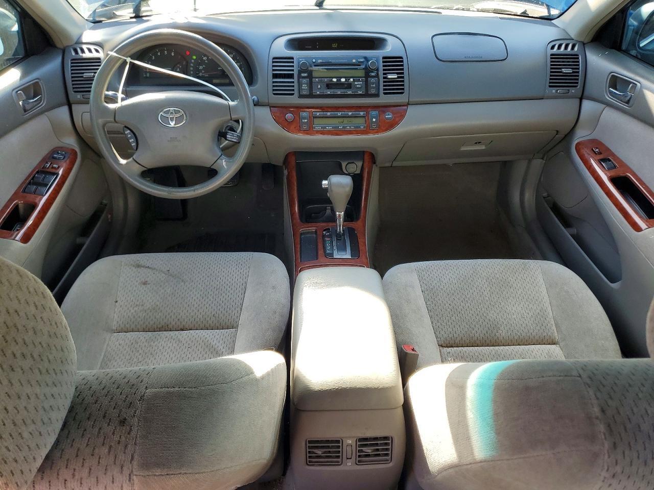 2003 Toyota Camry Le Blue vin: 4T1BE32K03U759640
