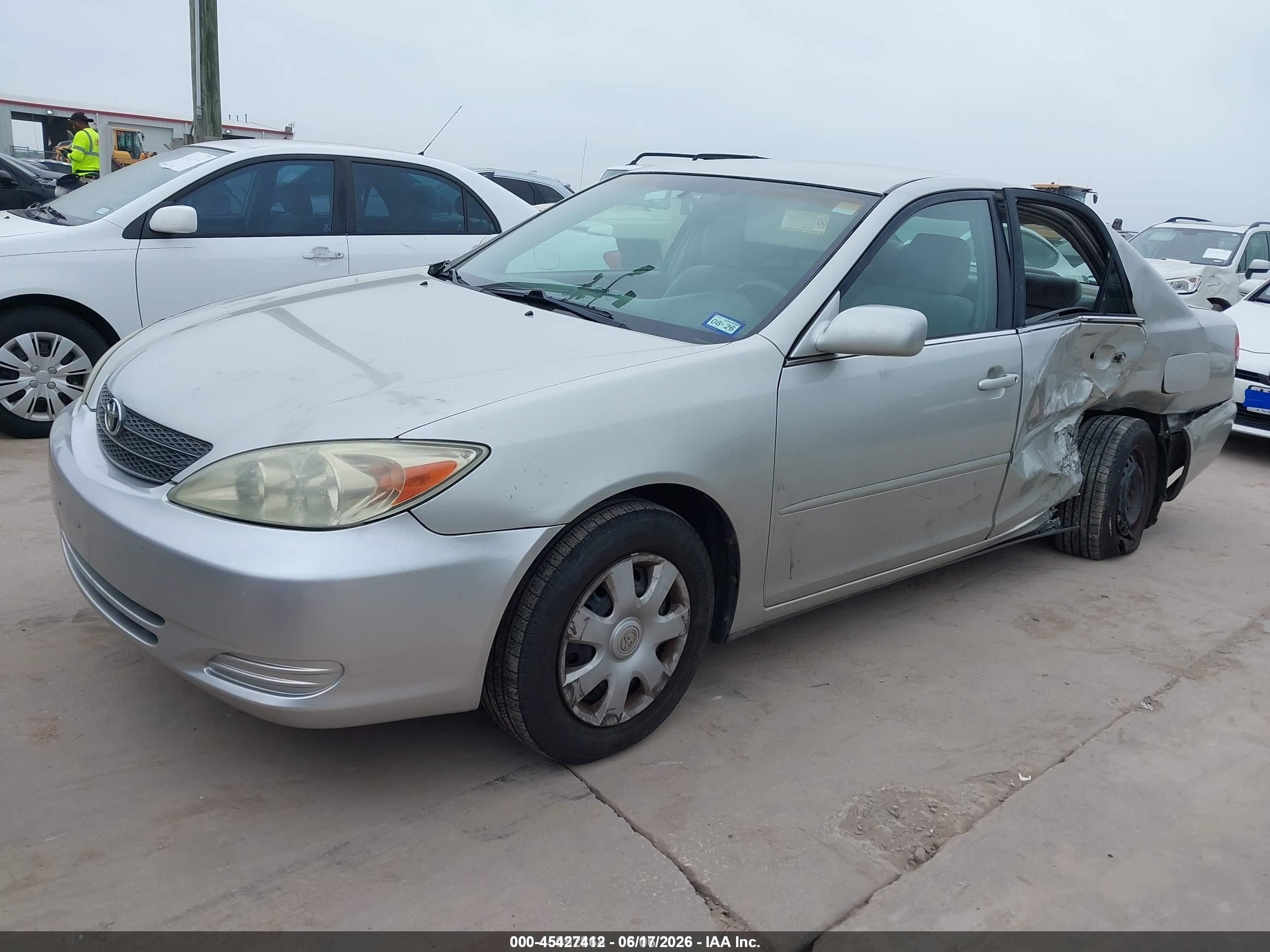 2003 Toyota Camry Le Серебряный vin: 4T1BE32K03U770427