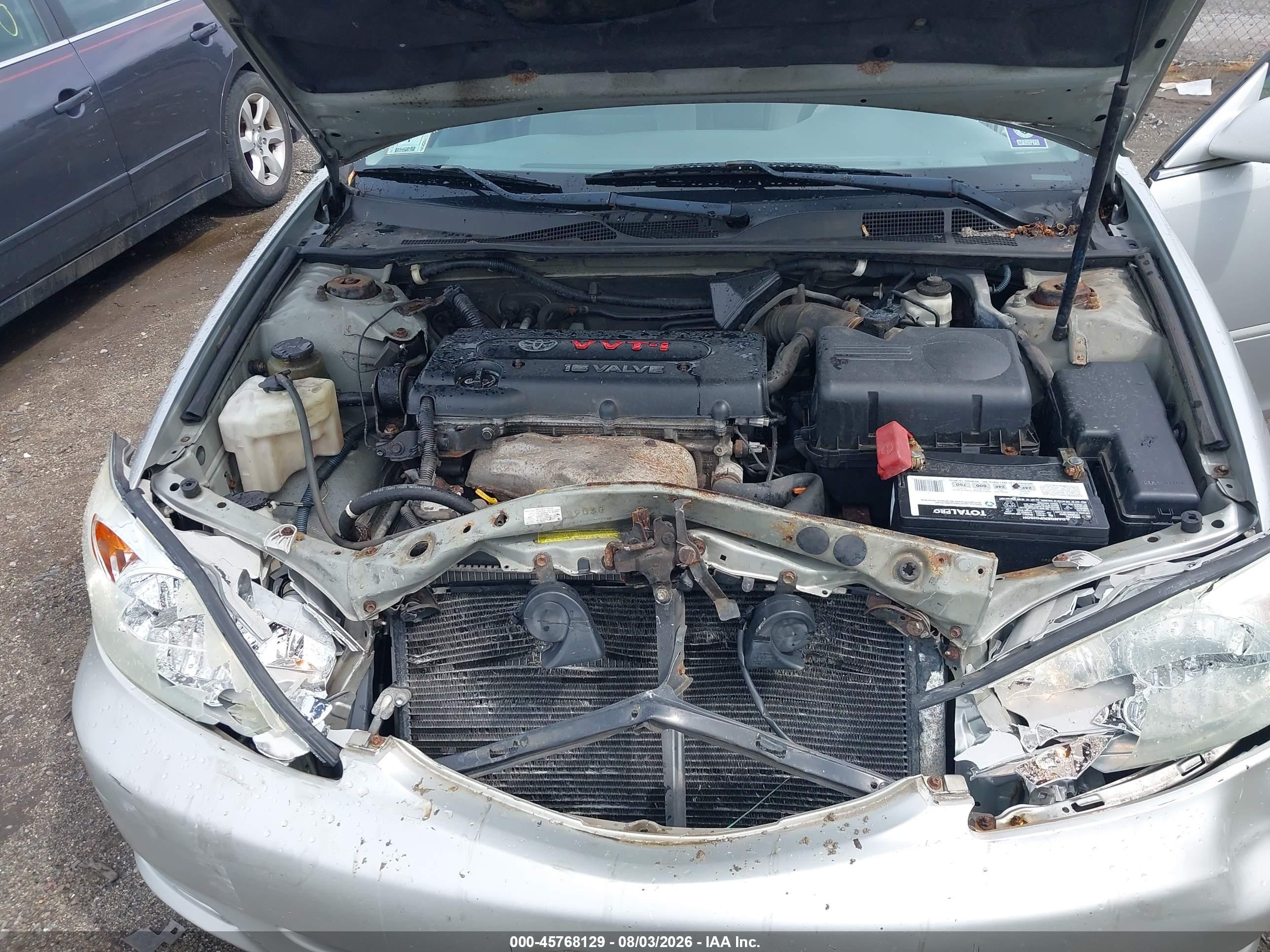 2004 Toyota Camry Le Silver vin: 4T1BE32K04U301470