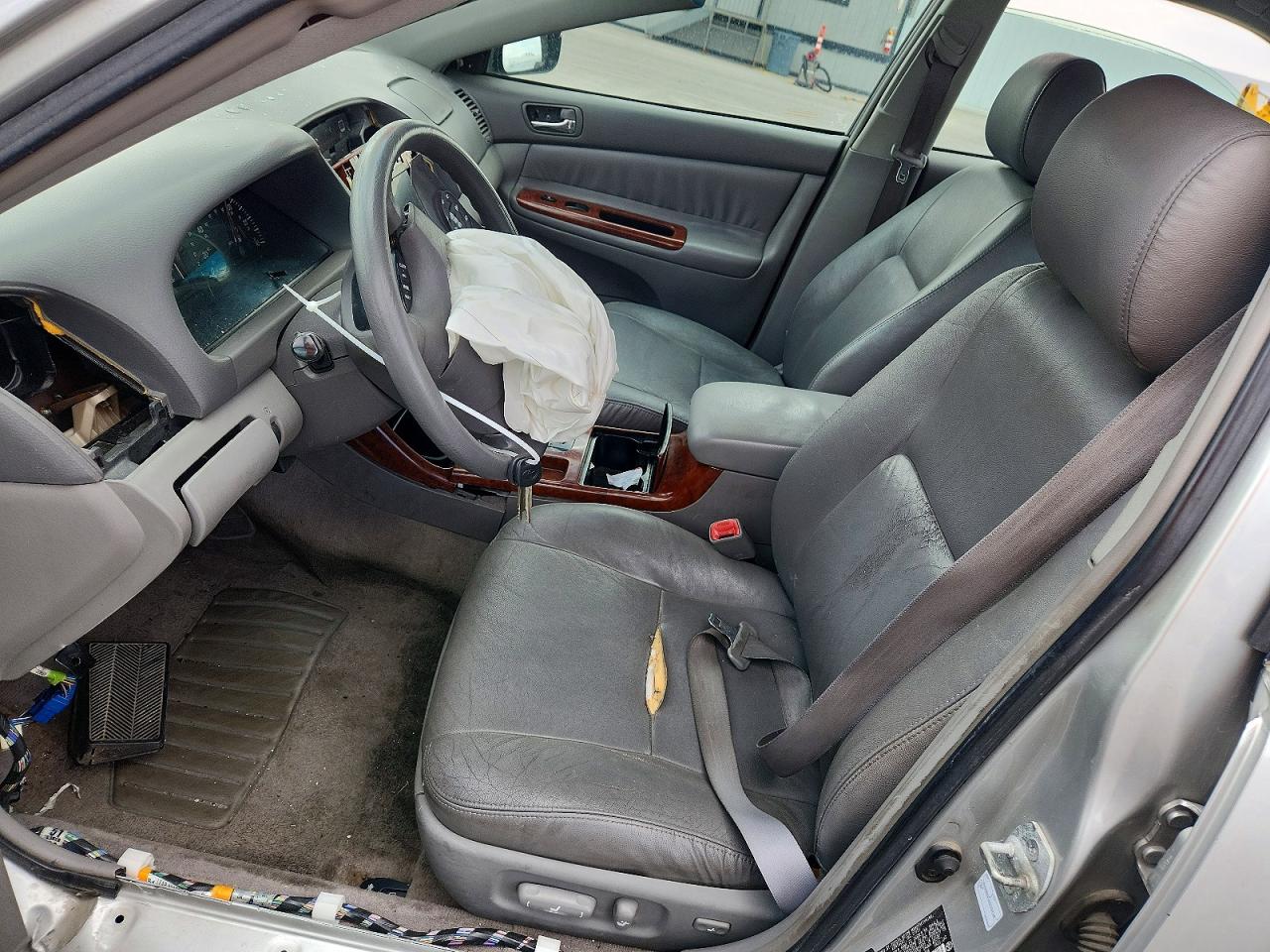 2004 Toyota Camry Xle Gray vin: 4T1BE32K04U316616