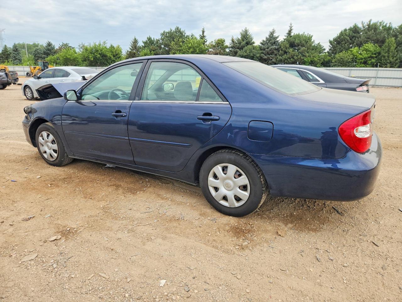 2004 Toyota Camry Le Blue vin: 4T1BE32K04U320312