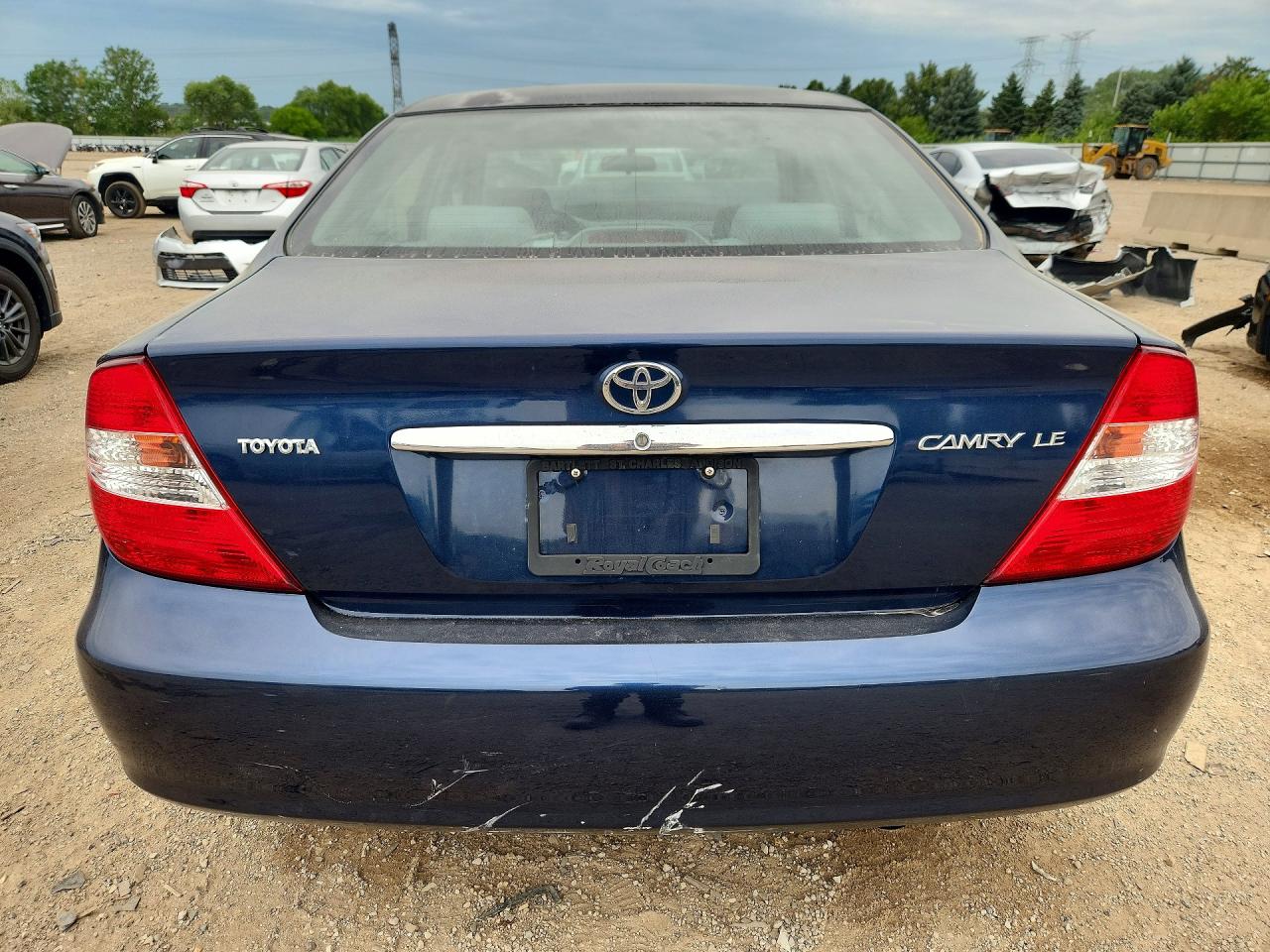 2004 Toyota Camry Le Blue vin: 4T1BE32K04U320312