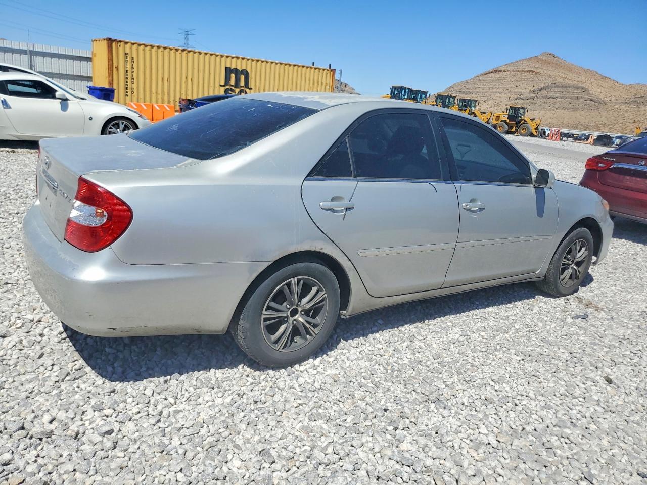 2004 Toyota Camry Le Silver vin: 4T1BE32K04U327907
