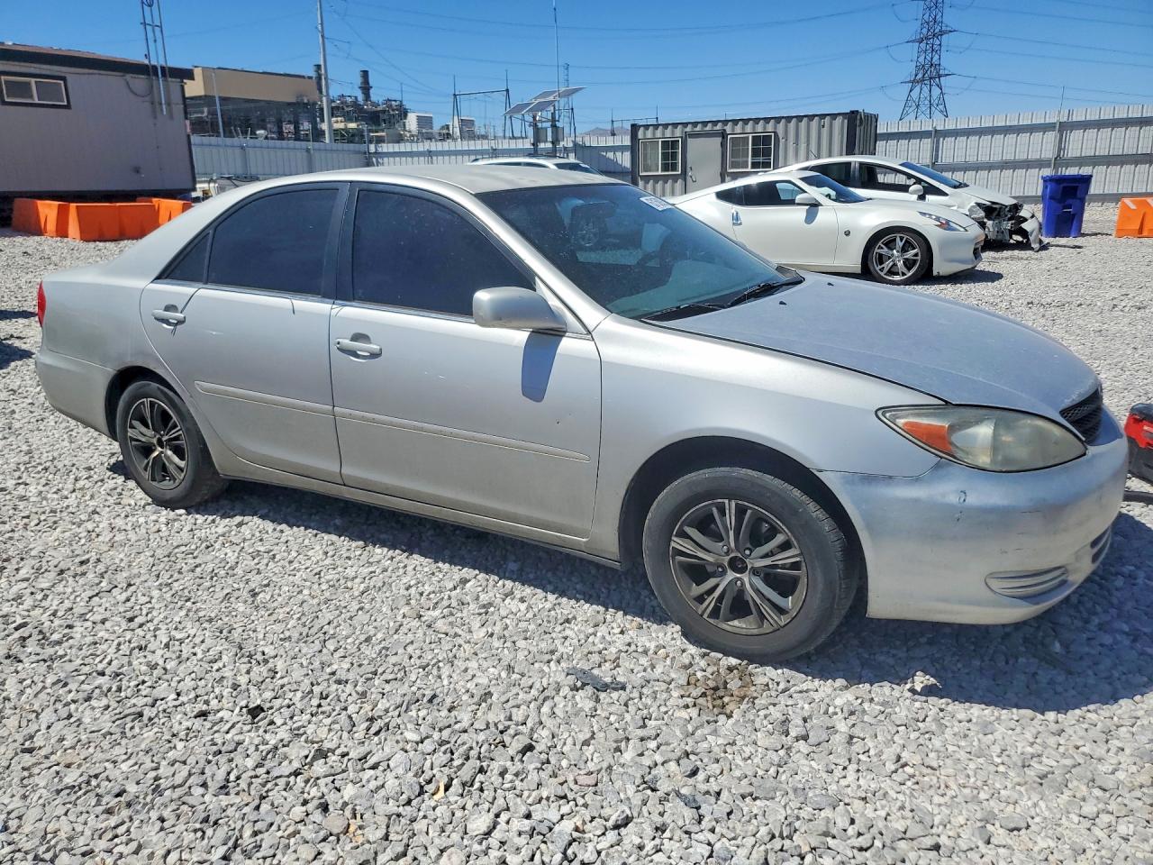 2004 Toyota Camry Le Silver vin: 4T1BE32K04U327907