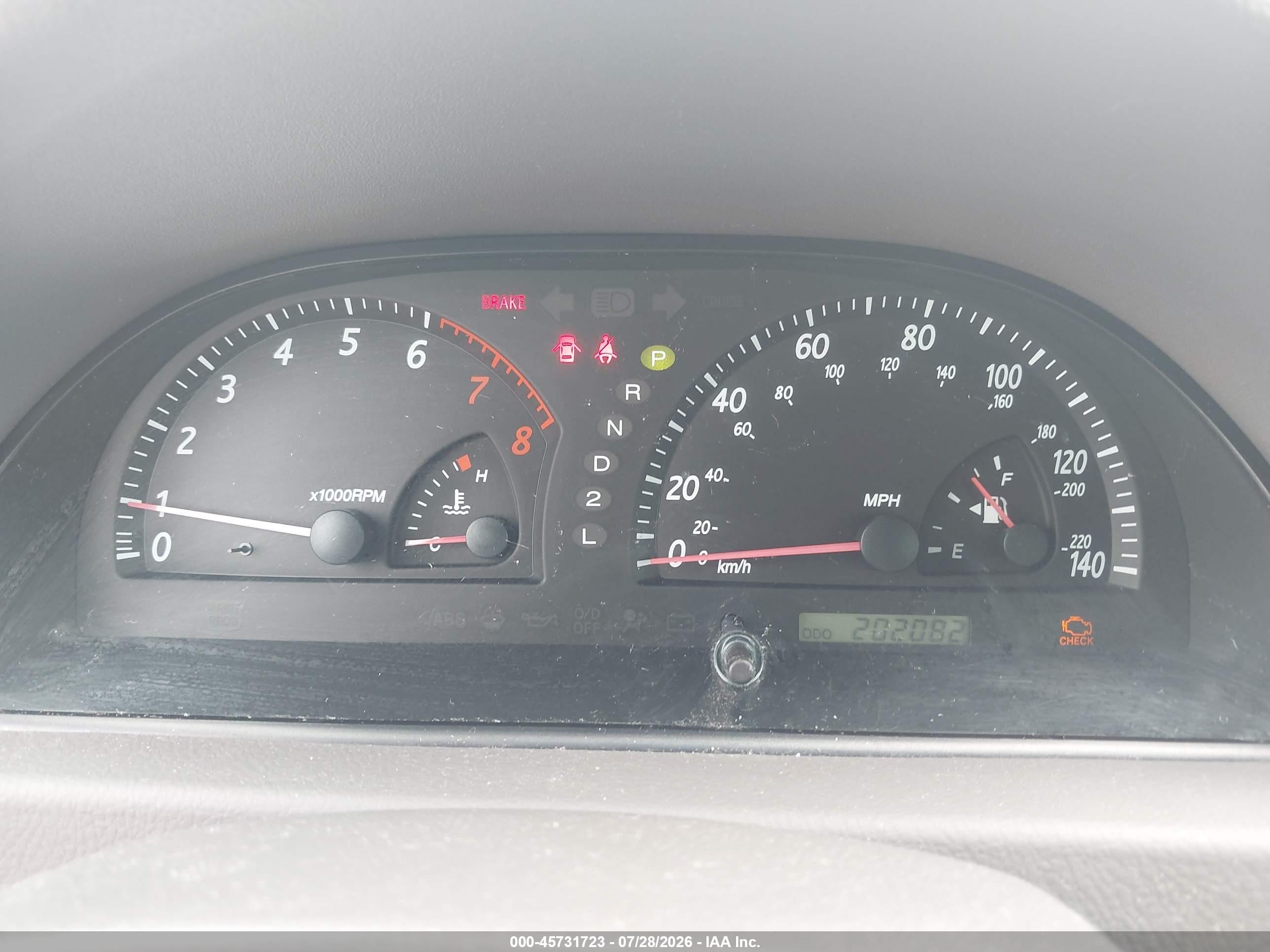 2004 Toyota Camry Le White vin: 4T1BE32K04U330709