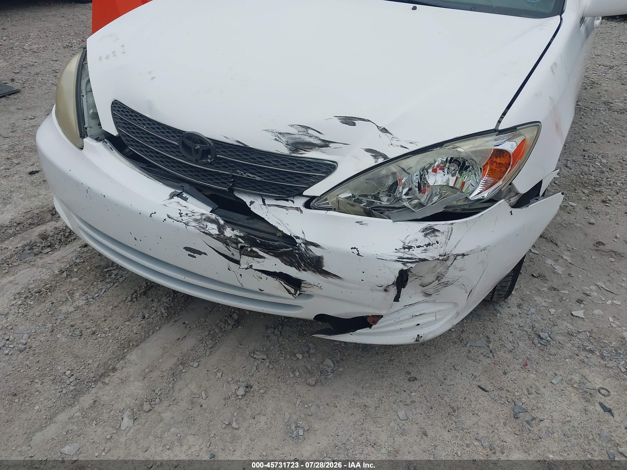 2004 Toyota Camry Le White vin: 4T1BE32K04U330709