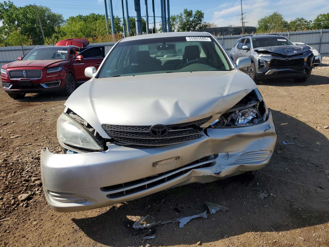 2004 Toyota Camry Le Silver vin: 4T1BE32K04U380171