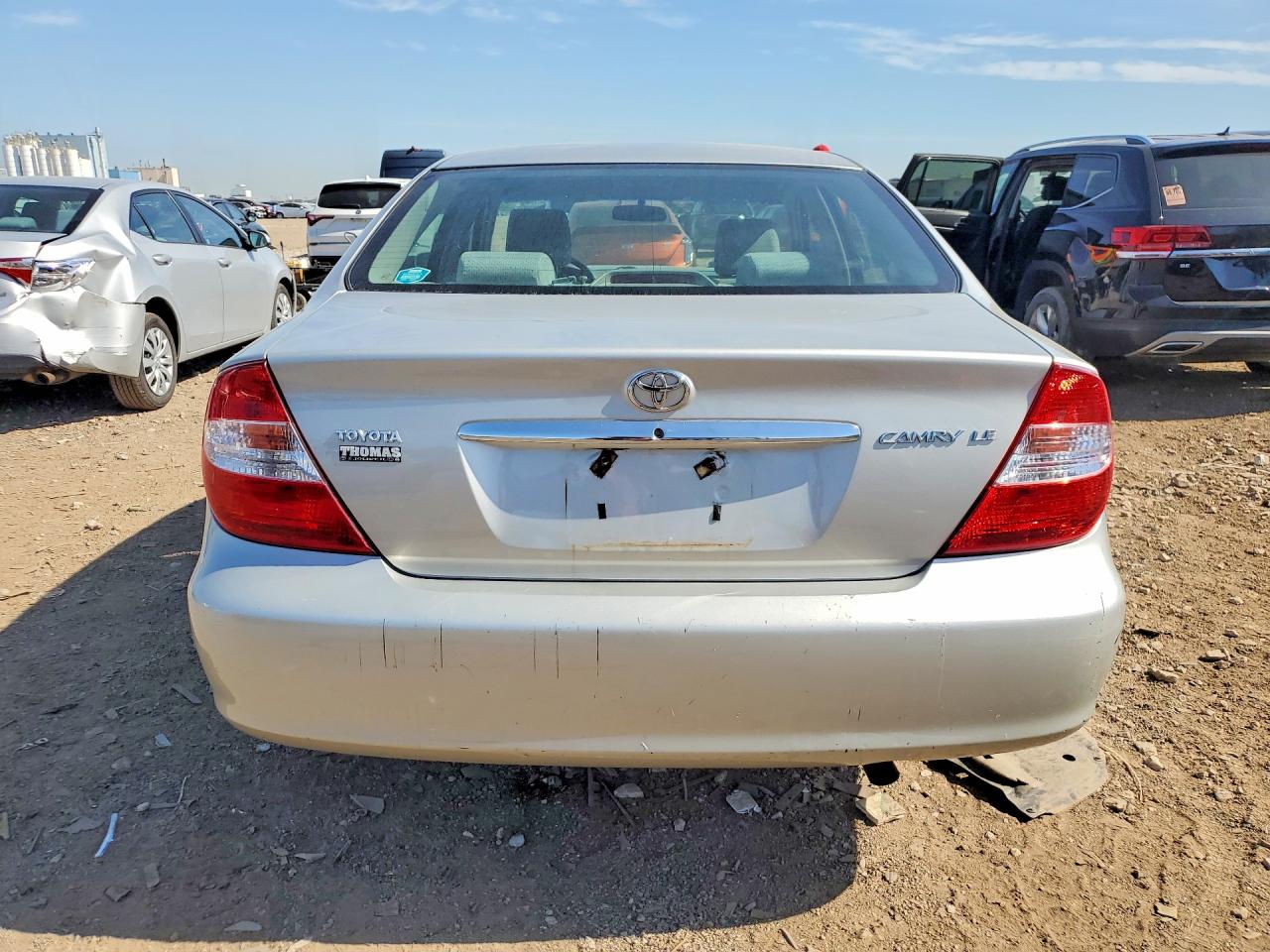 2004 Toyota Camry Le Silver vin: 4T1BE32K04U380171