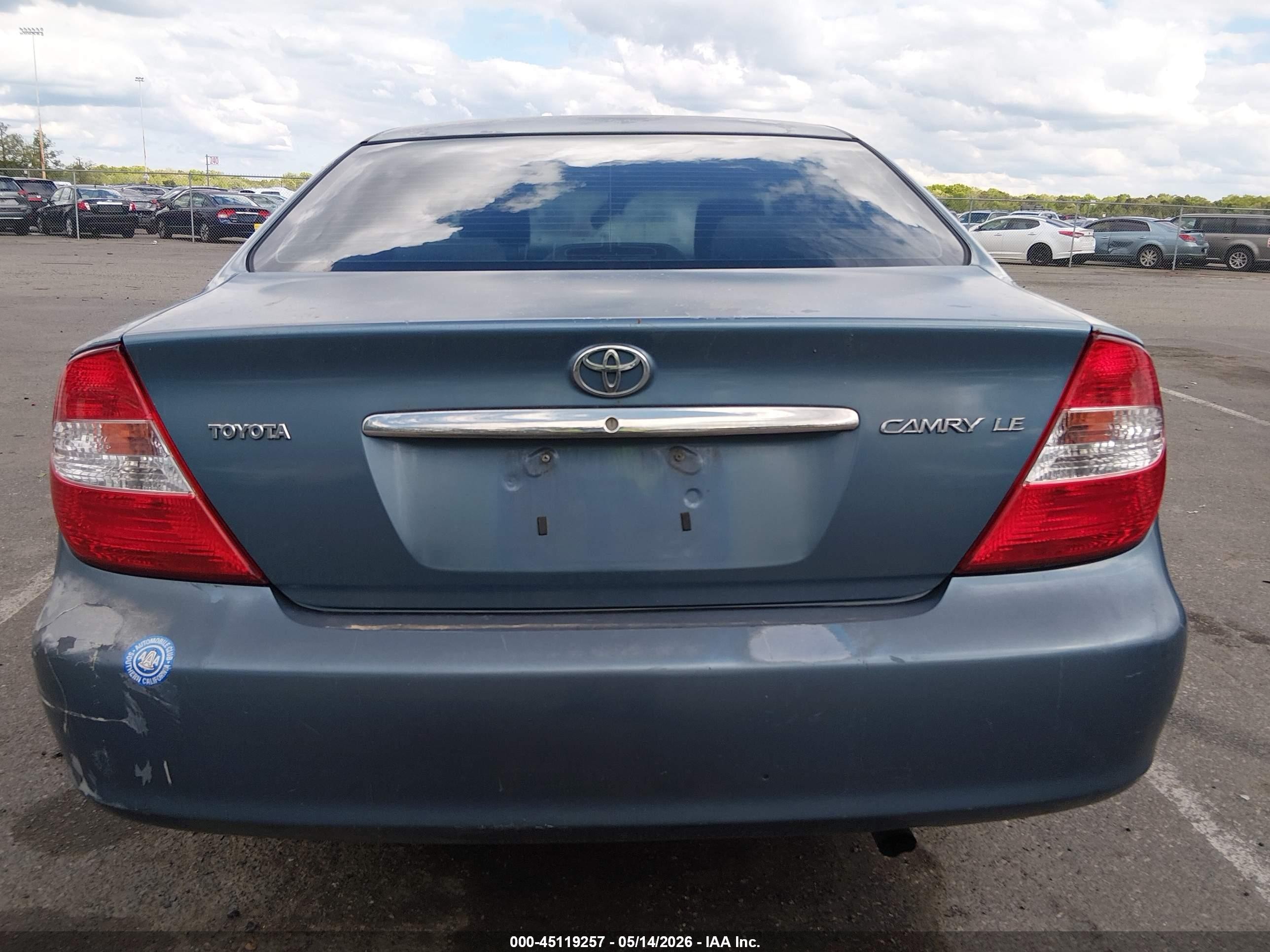 2004 Toyota Camry Le Синий vin: 4T1BE32K04U883375