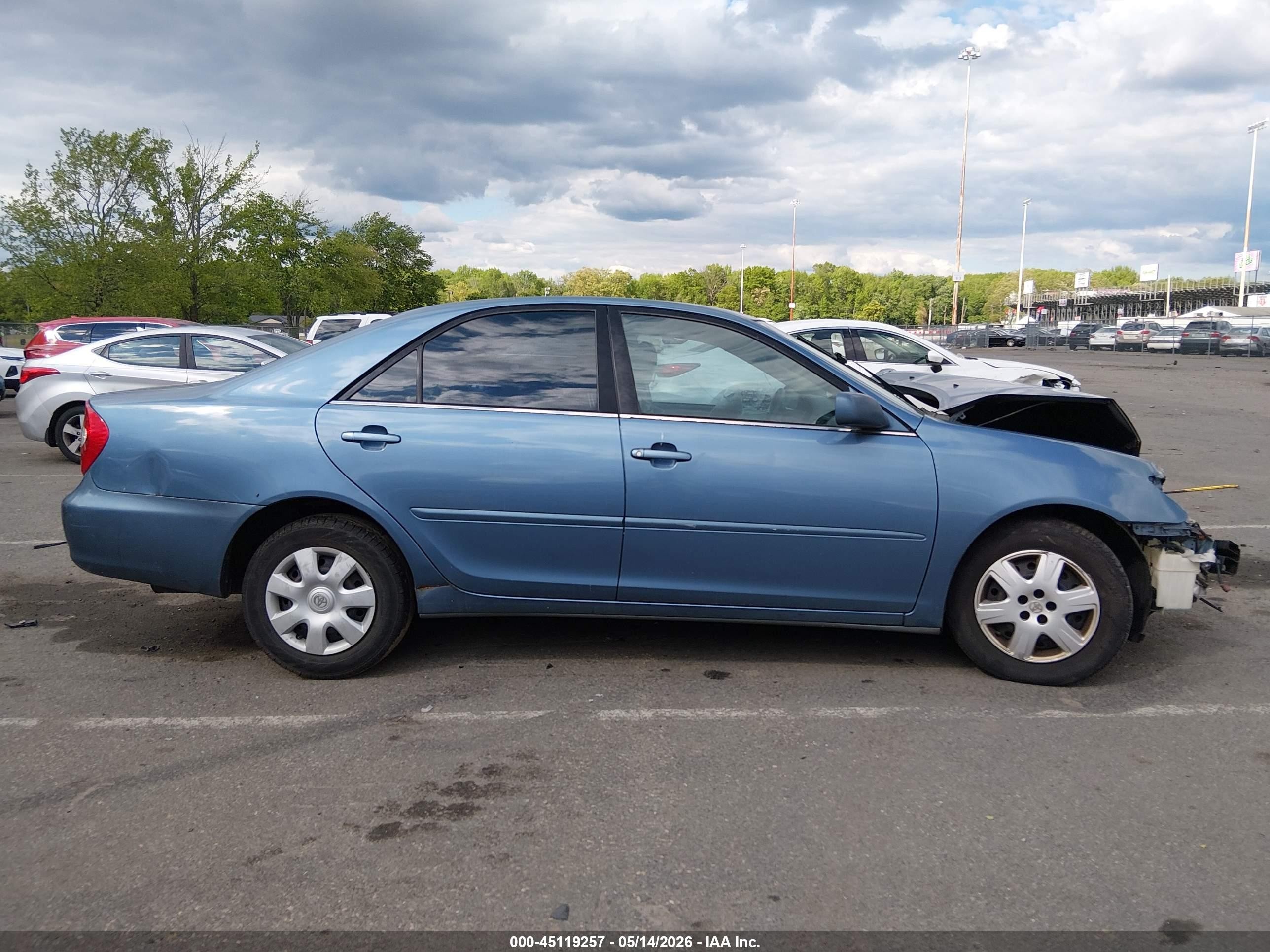 2004 Toyota Camry Le Синий vin: 4T1BE32K04U883375