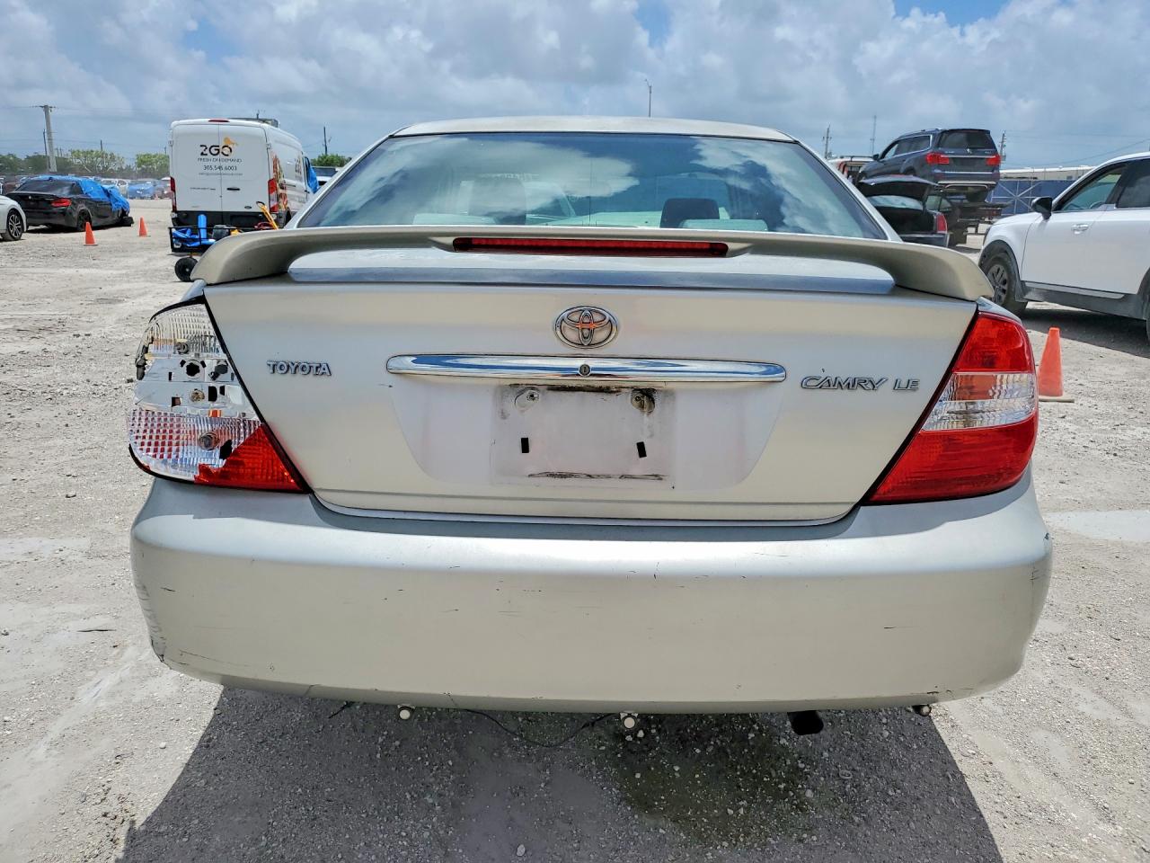 2004 Toyota Camry Le Silver vin: 4T1BE32K04U888947