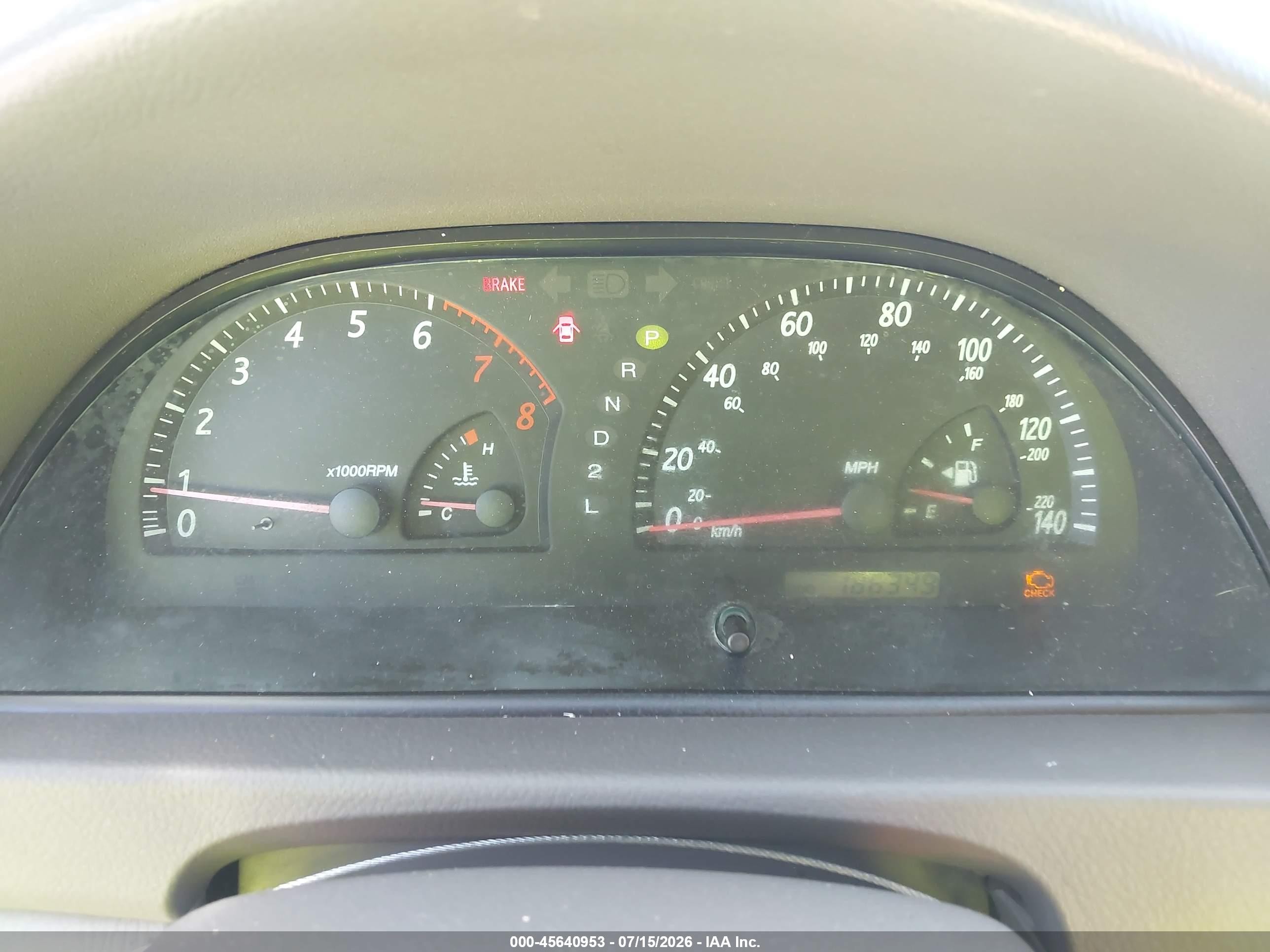 2004 Toyota Camry Le Silver vin: 4T1BE32K04U893629