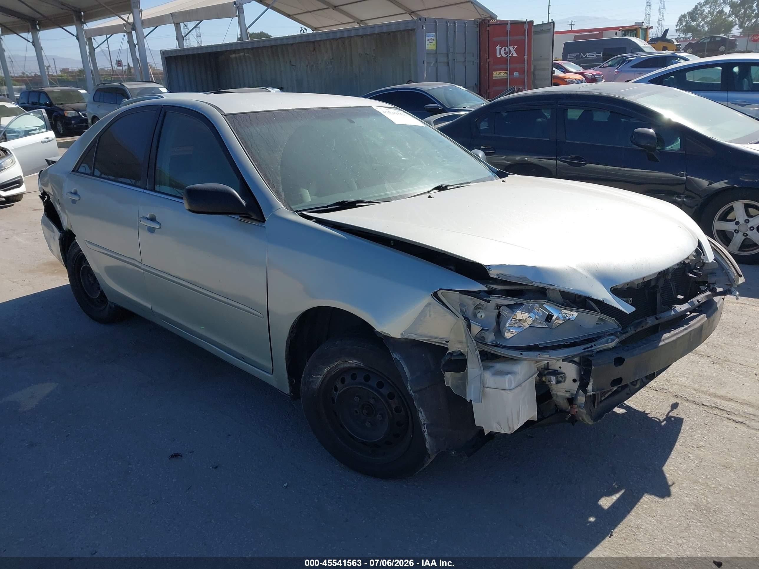 2004 Toyota Camry Le Silver vin: 4T1BE32K04U902376