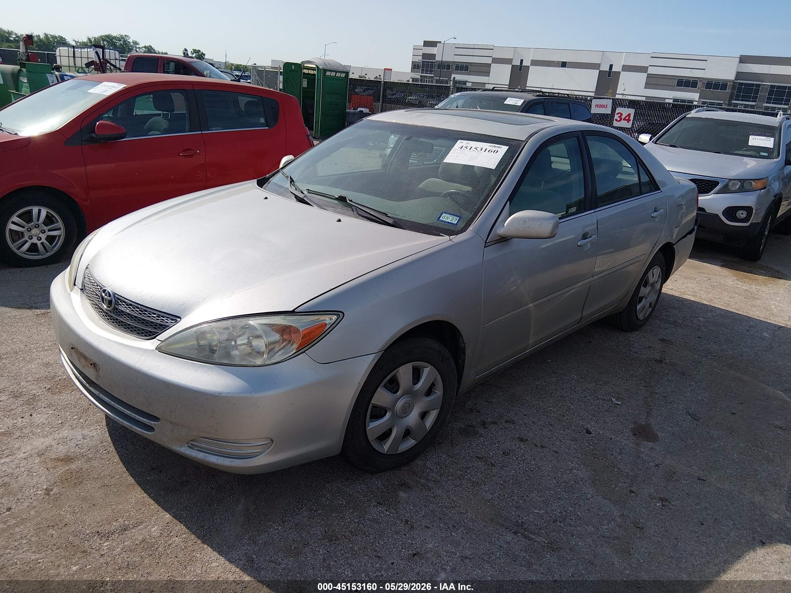 2004 Toyota Camry Le Silver vin: 4T1BE32K04U912034