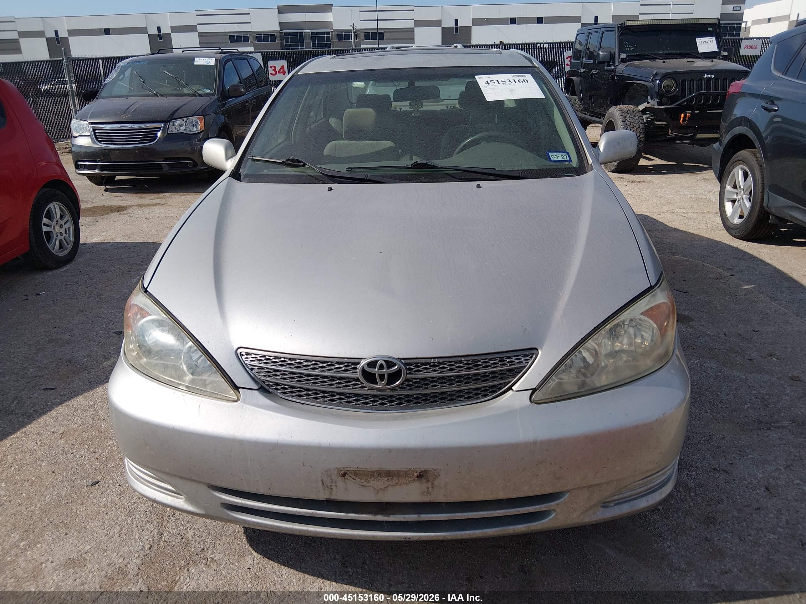 2004 Toyota Camry Le Silver vin: 4T1BE32K04U912034