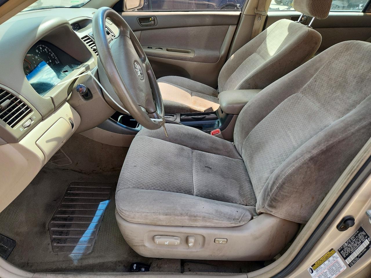 2004 Toyota Camry Standard Золотой vin: 4T1BE32K04U924541