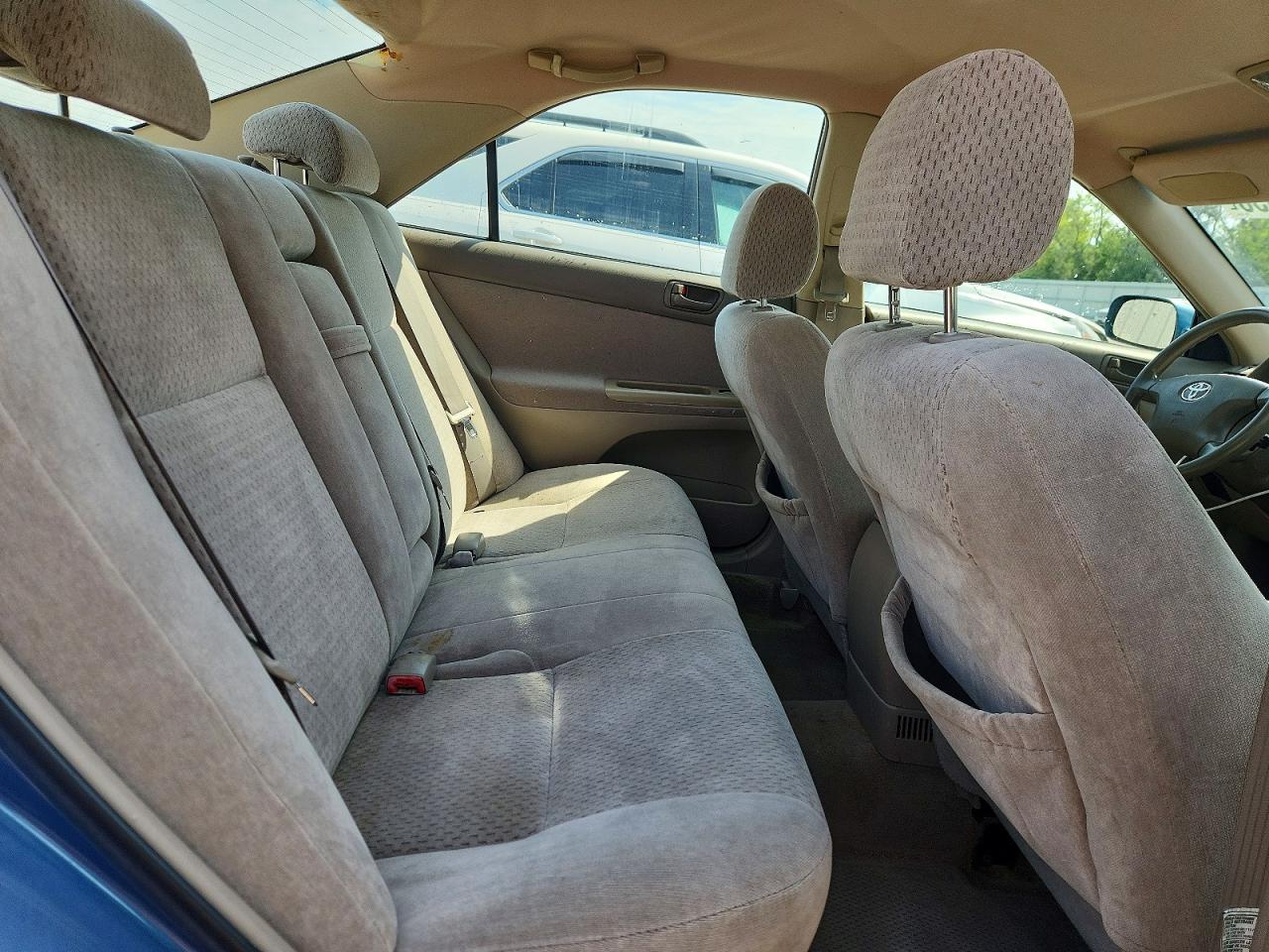 2004 Toyota Camry Le Blue vin: 4T1BE32K04U932204
