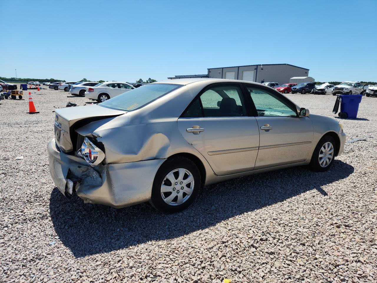 2005 Toyota Camry Le Желто-коричневый vin: 4T1BE32K05U005690