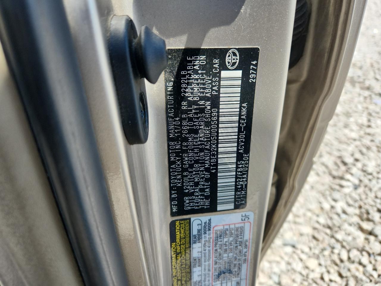 2005 Toyota Camry Le Желто-коричневый vin: 4T1BE32K05U005690