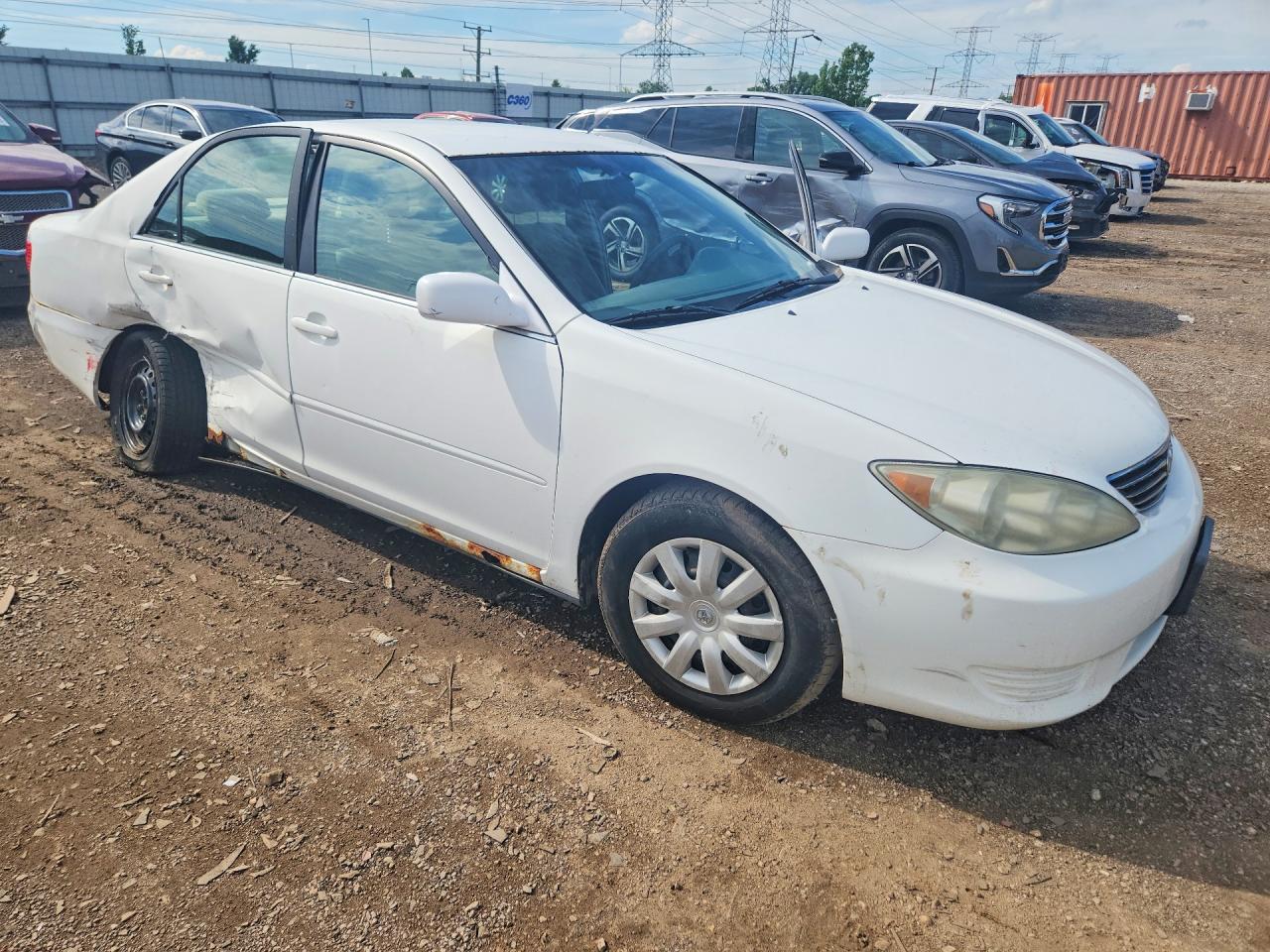 2005 Toyota Camry Le White vin: 4T1BE32K05U005818